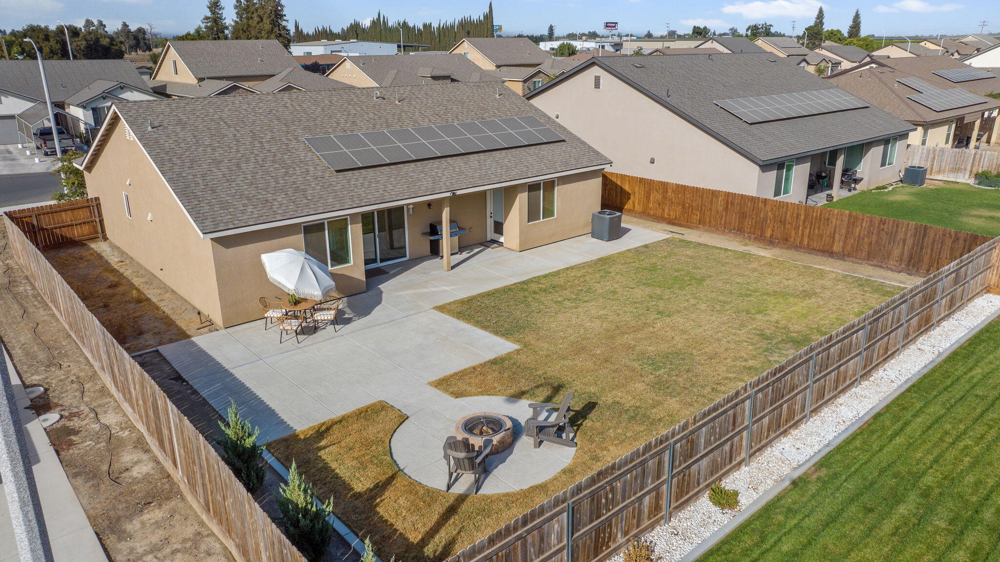 1981 Chancellor Ave, Tulare, CA 93274