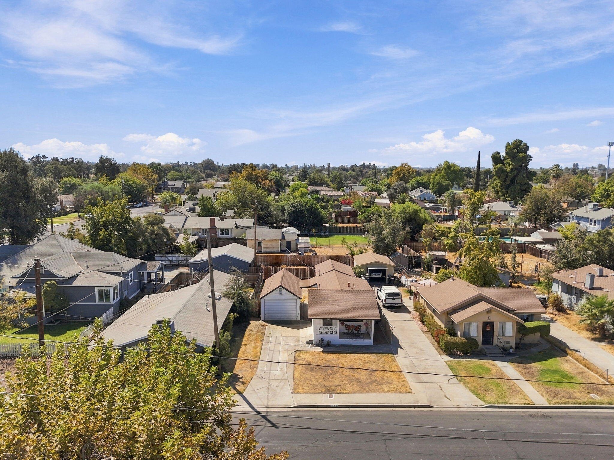 405 Neville St, Hanford, CA 93230