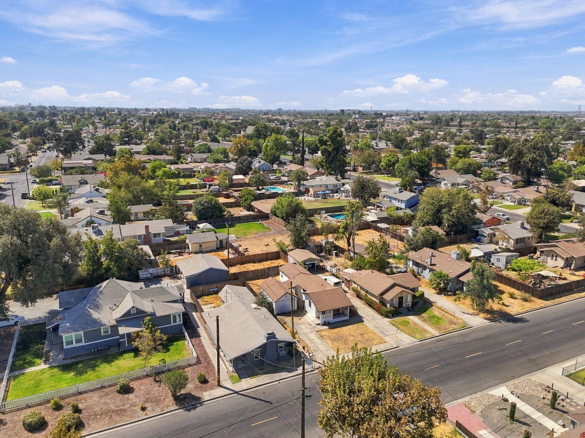 405 Neville St, Hanford, CA 93230