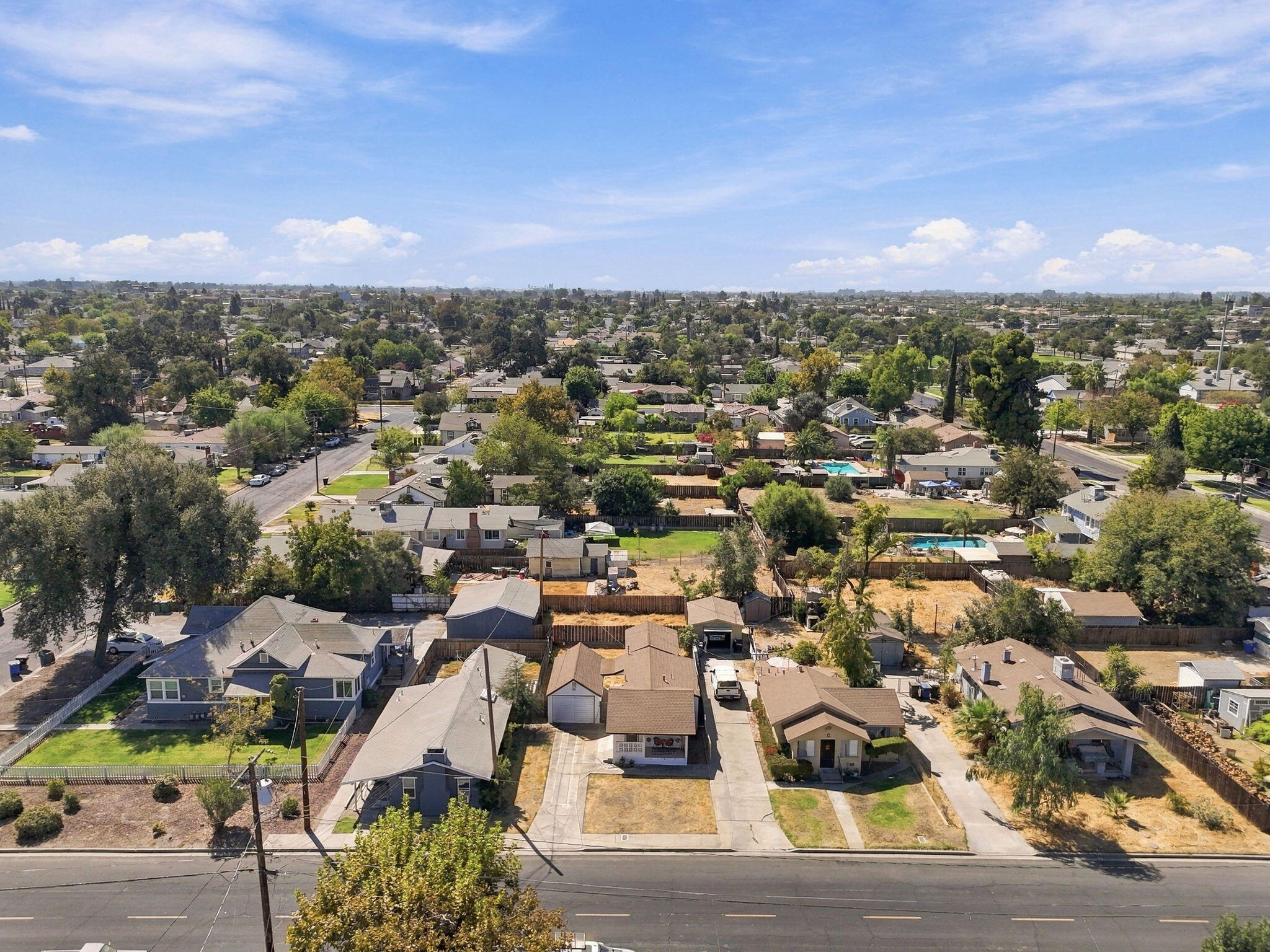 405 Neville St, Hanford, CA 93230