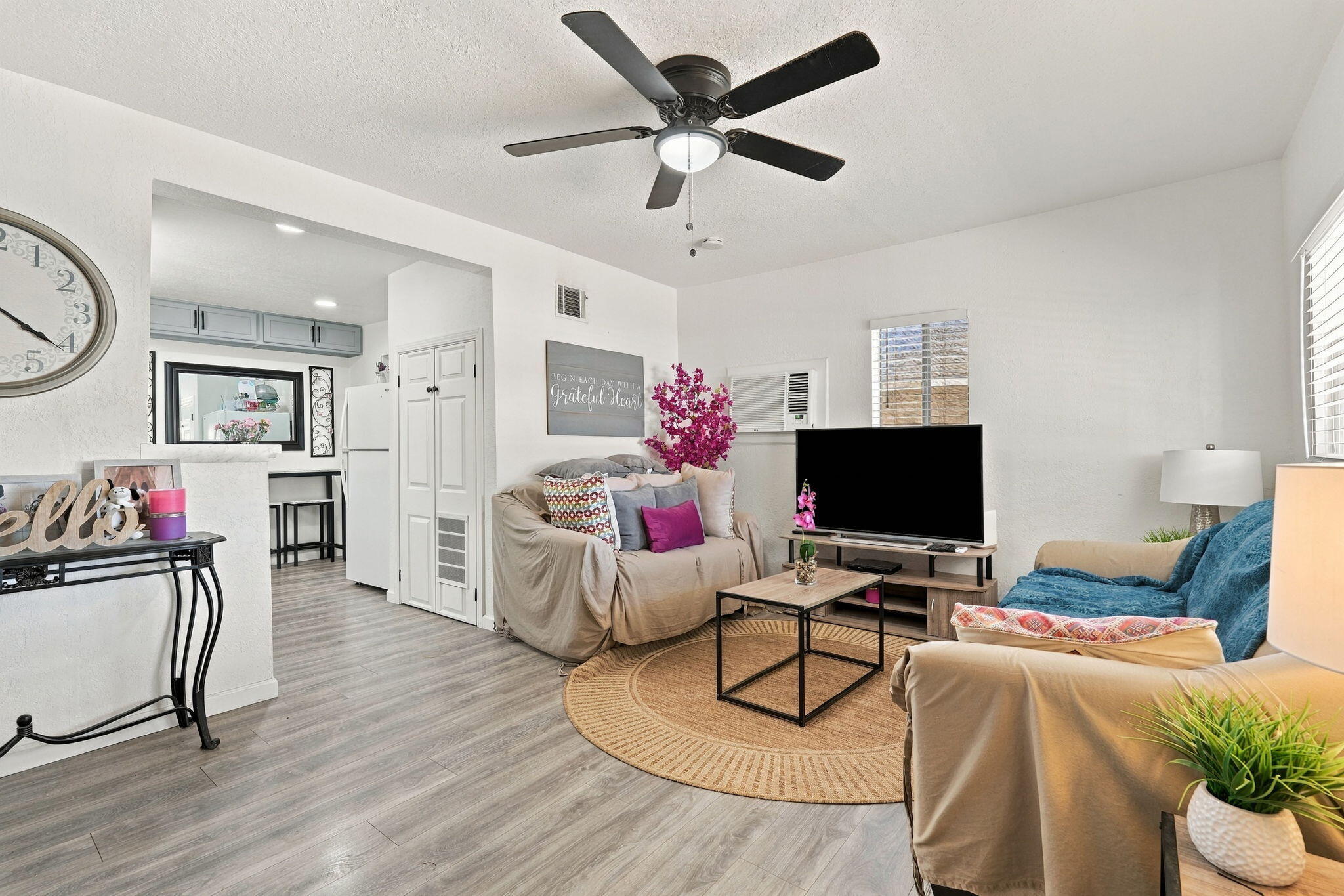 405 Neville St, Hanford, CA 93230