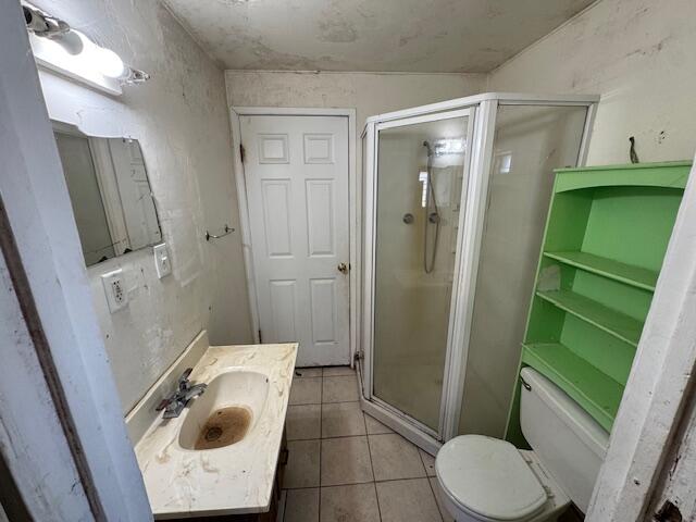 202 Moneta Ave, Bakersfield, CA 93308