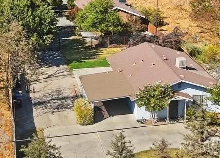 2440 Sherman Ave ##1/2, Corcoran, CA 93212