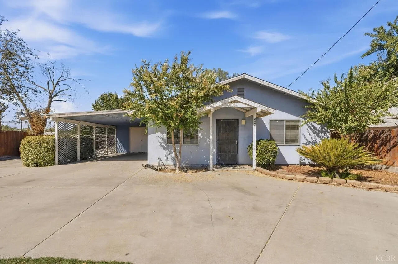 2440 Sherman Ave ##1/2, Corcoran, CA 93212