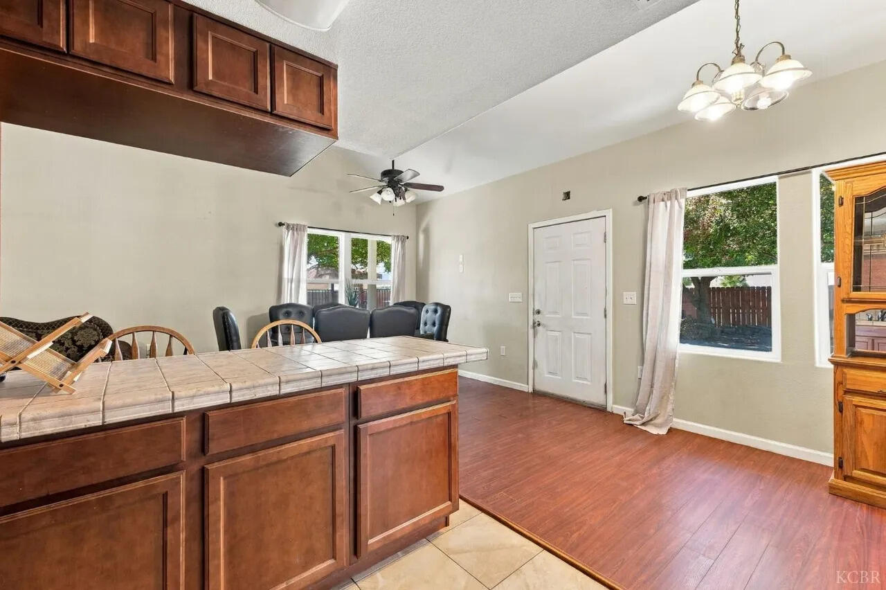 2440 Sherman Ave ##1/2, Corcoran, CA 93212