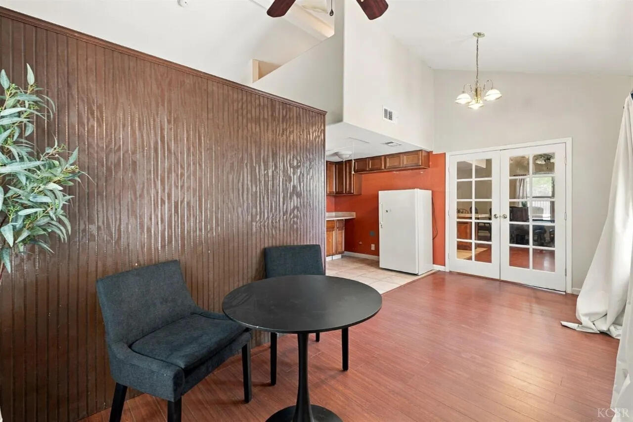 2440 Sherman Ave ##1/2, Corcoran, CA 93212