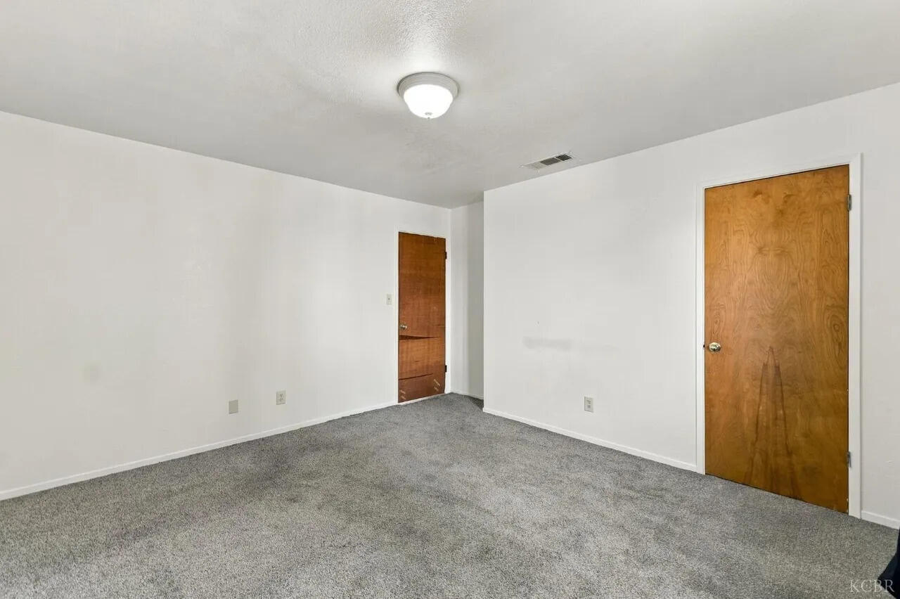 2440 Sherman Ave ##1/2, Corcoran, CA 93212