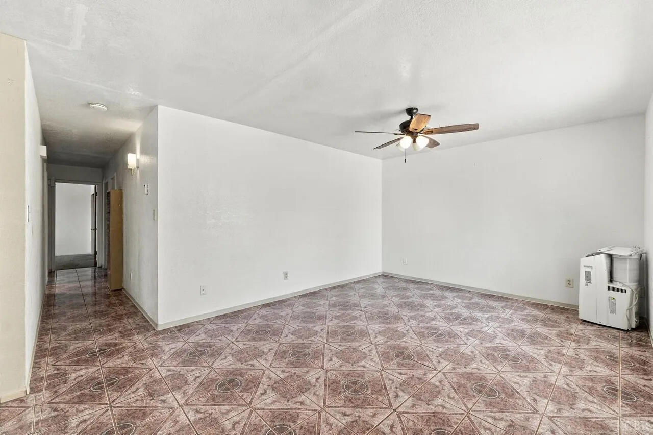 2440 Sherman Ave ##1/2, Corcoran, CA 93212