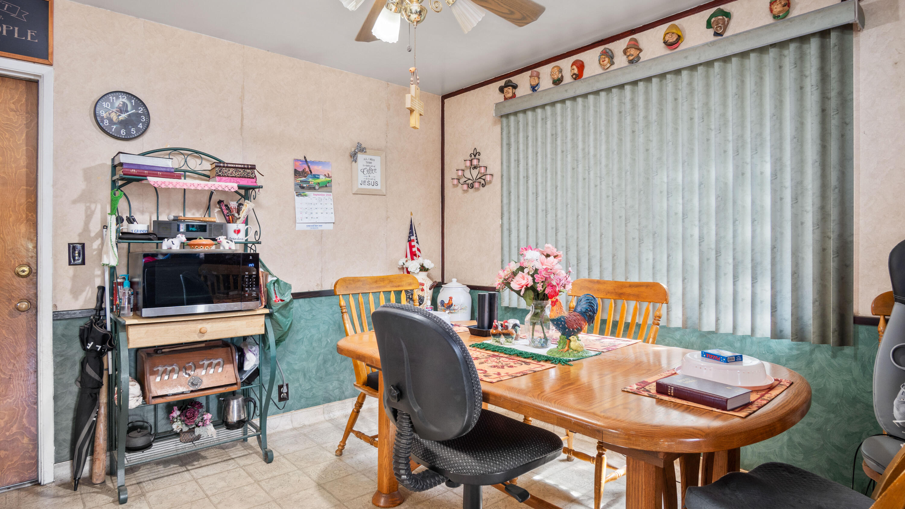 221 N Beverly St, Porterville, CA 93257