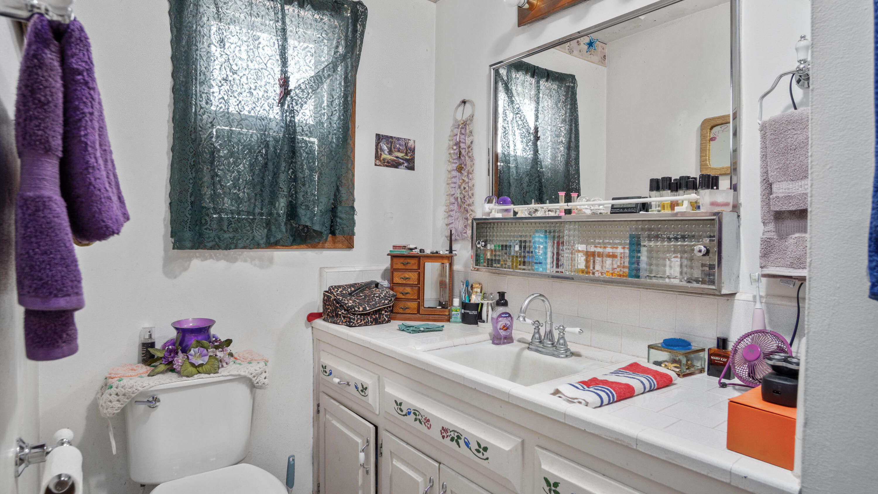 221 N Beverly St, Porterville, CA 93257