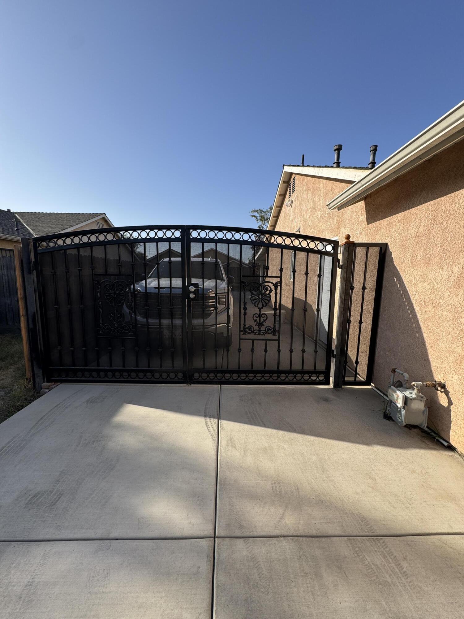 1623 Hudson Ave, Tulare, CA 93274