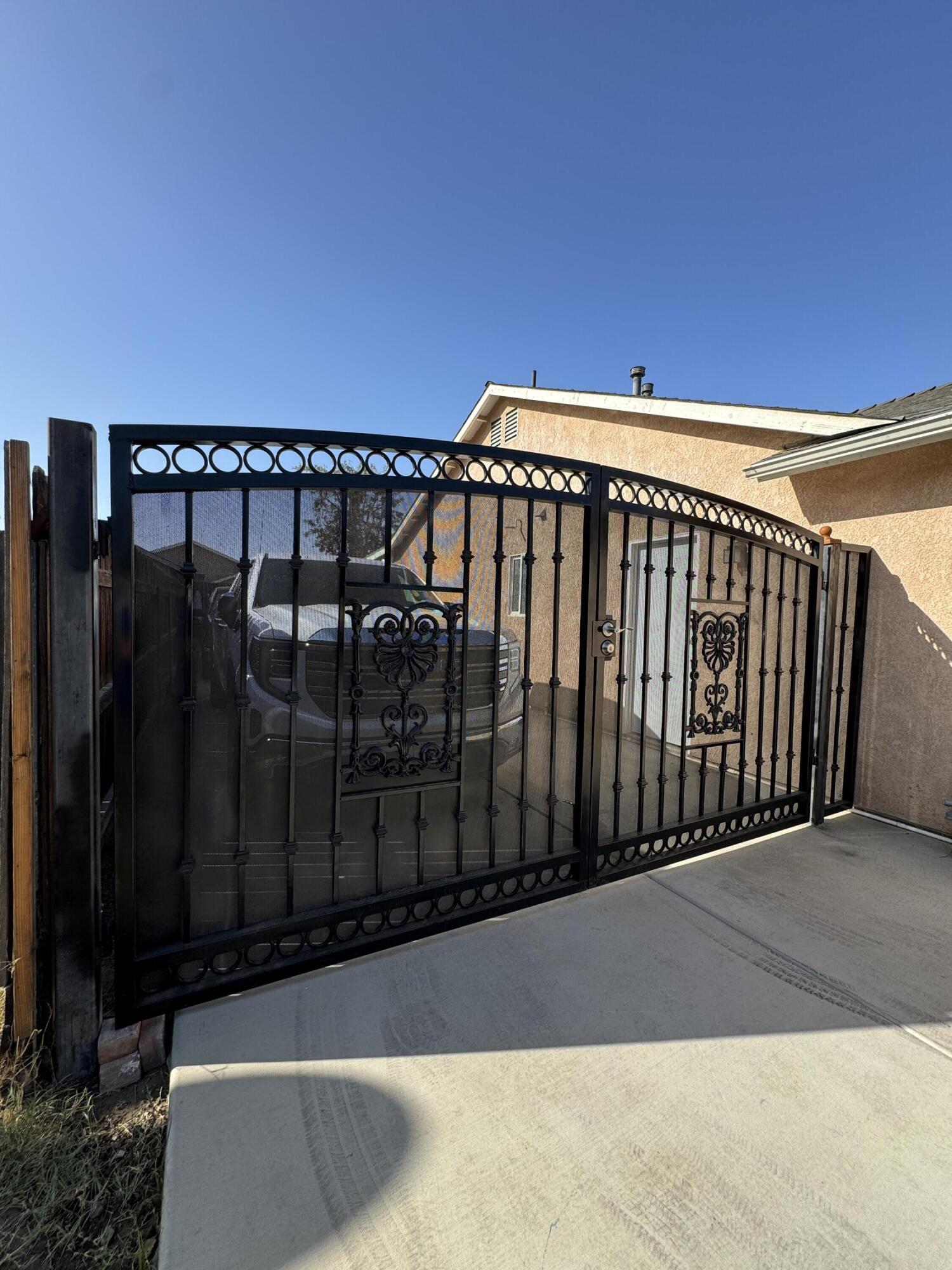 1623 Hudson Ave, Tulare, CA 93274
