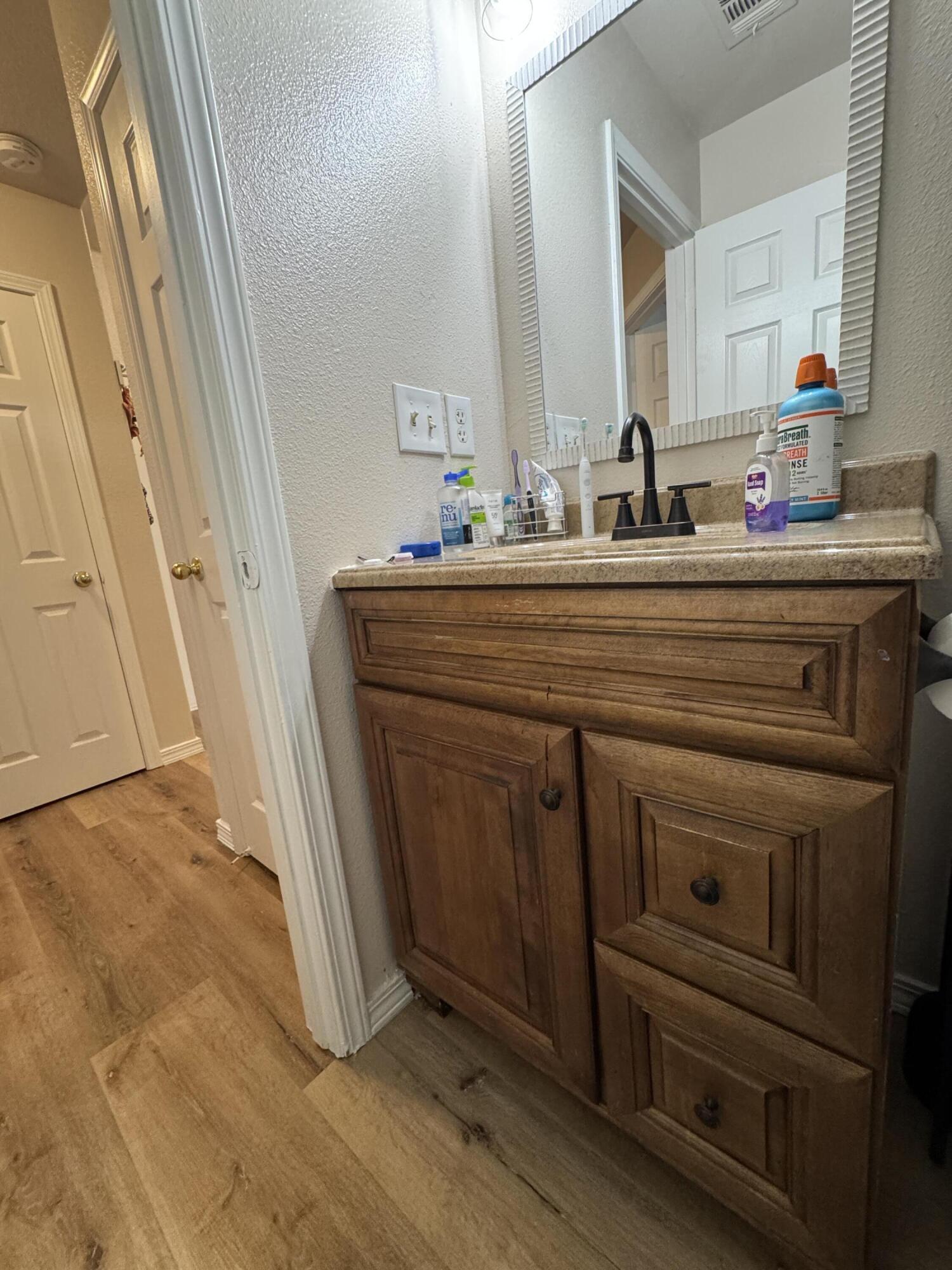 1623 Hudson Ave, Tulare, CA 93274