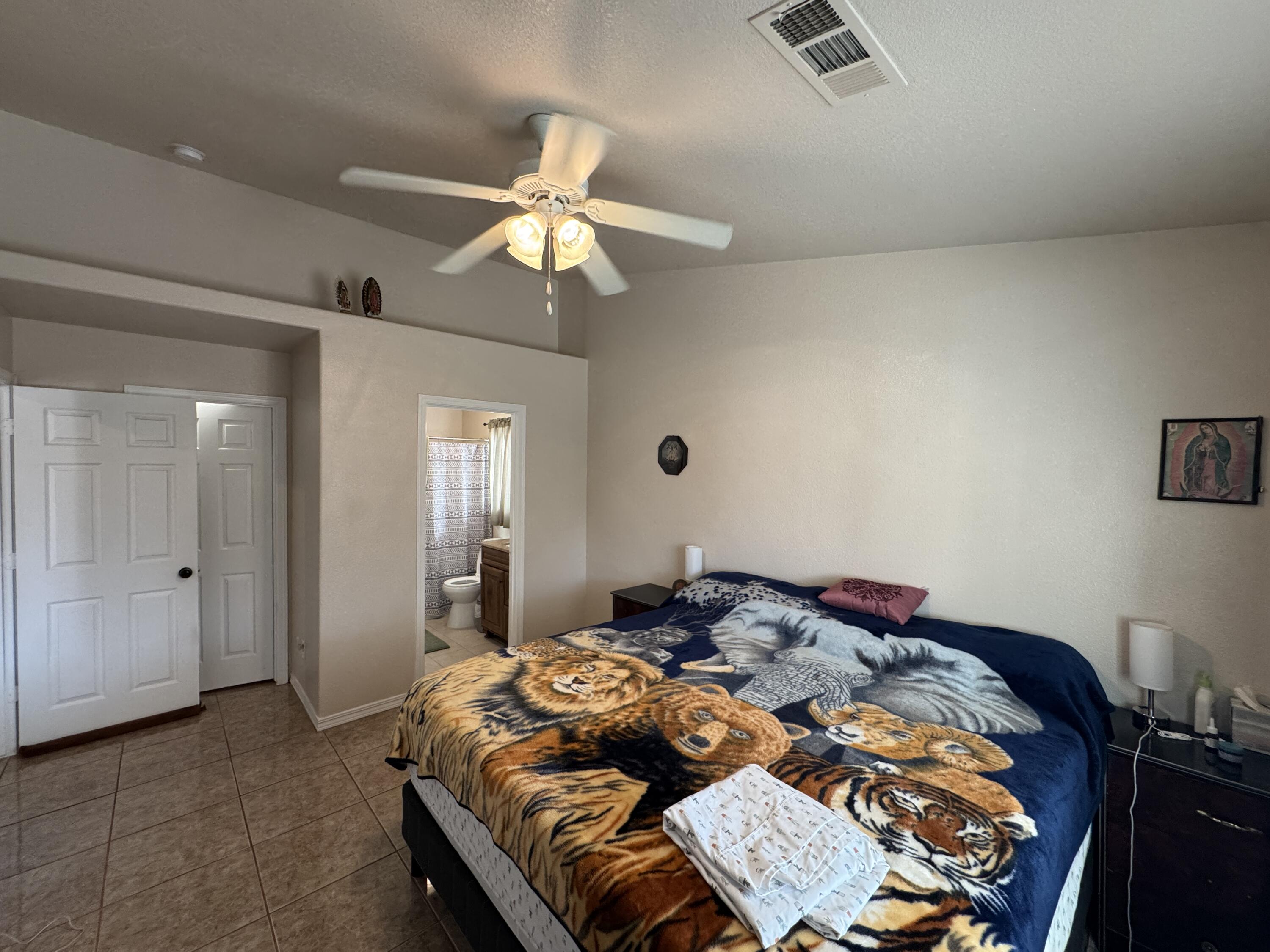 1623 Hudson Ave, Tulare, CA 93274