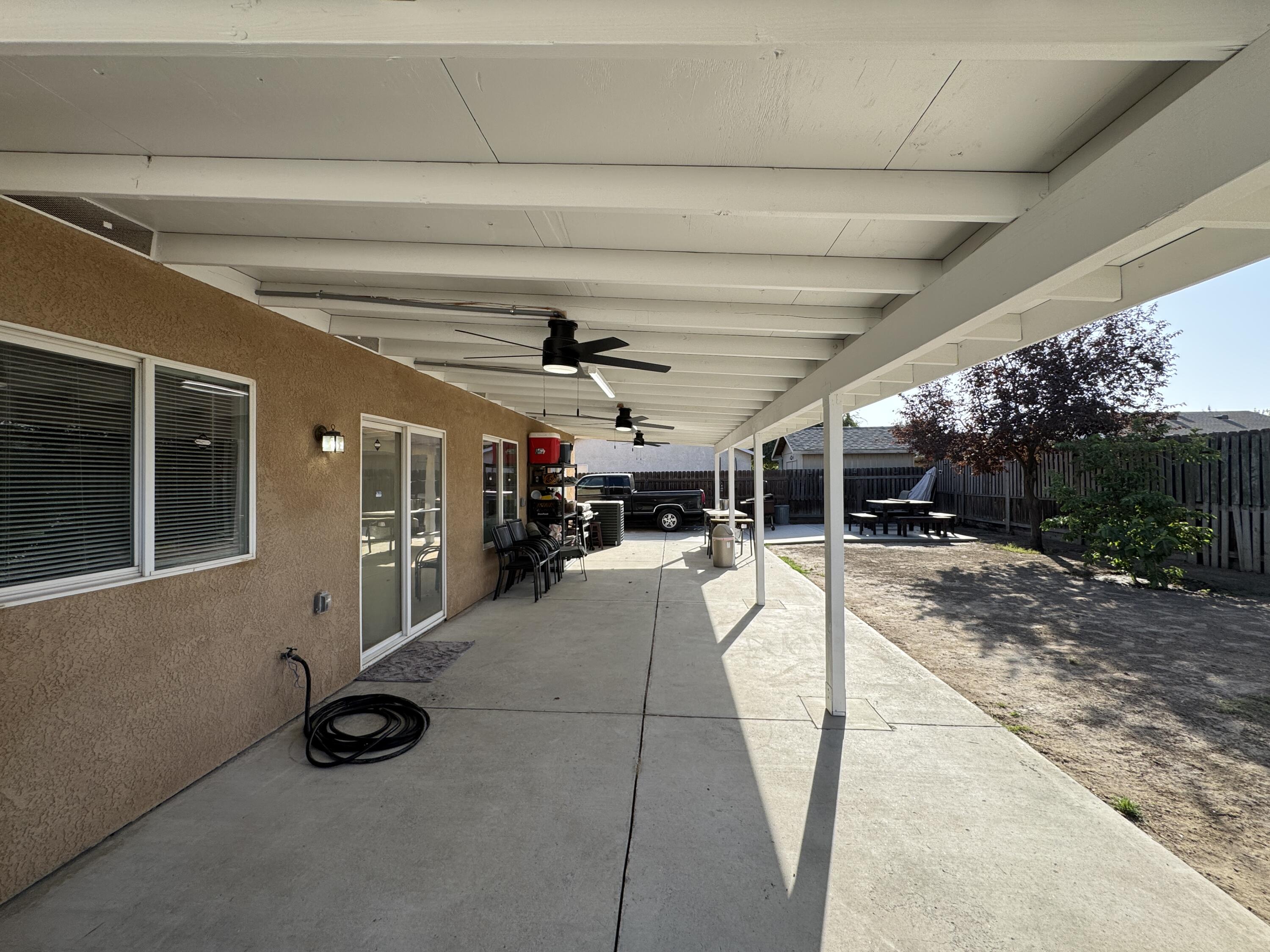 1623 Hudson Ave, Tulare, CA 93274