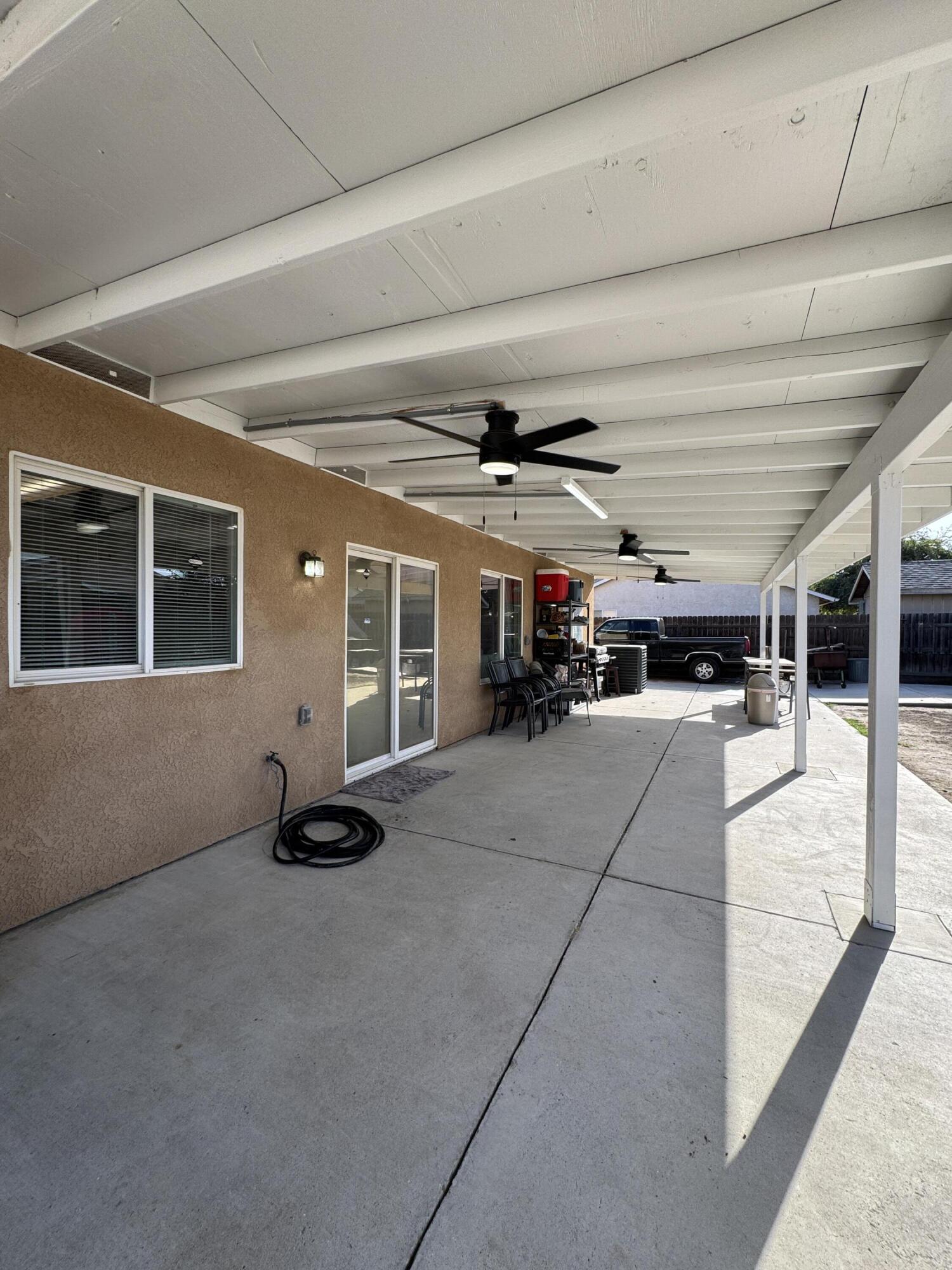 1623 Hudson Ave, Tulare, CA 93274