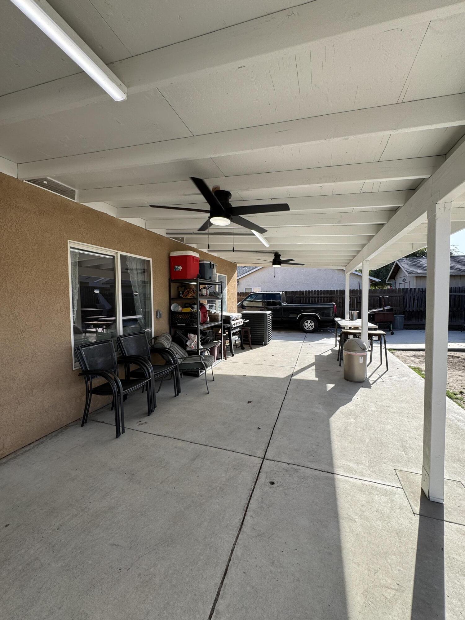 1623 Hudson Ave, Tulare, CA 93274