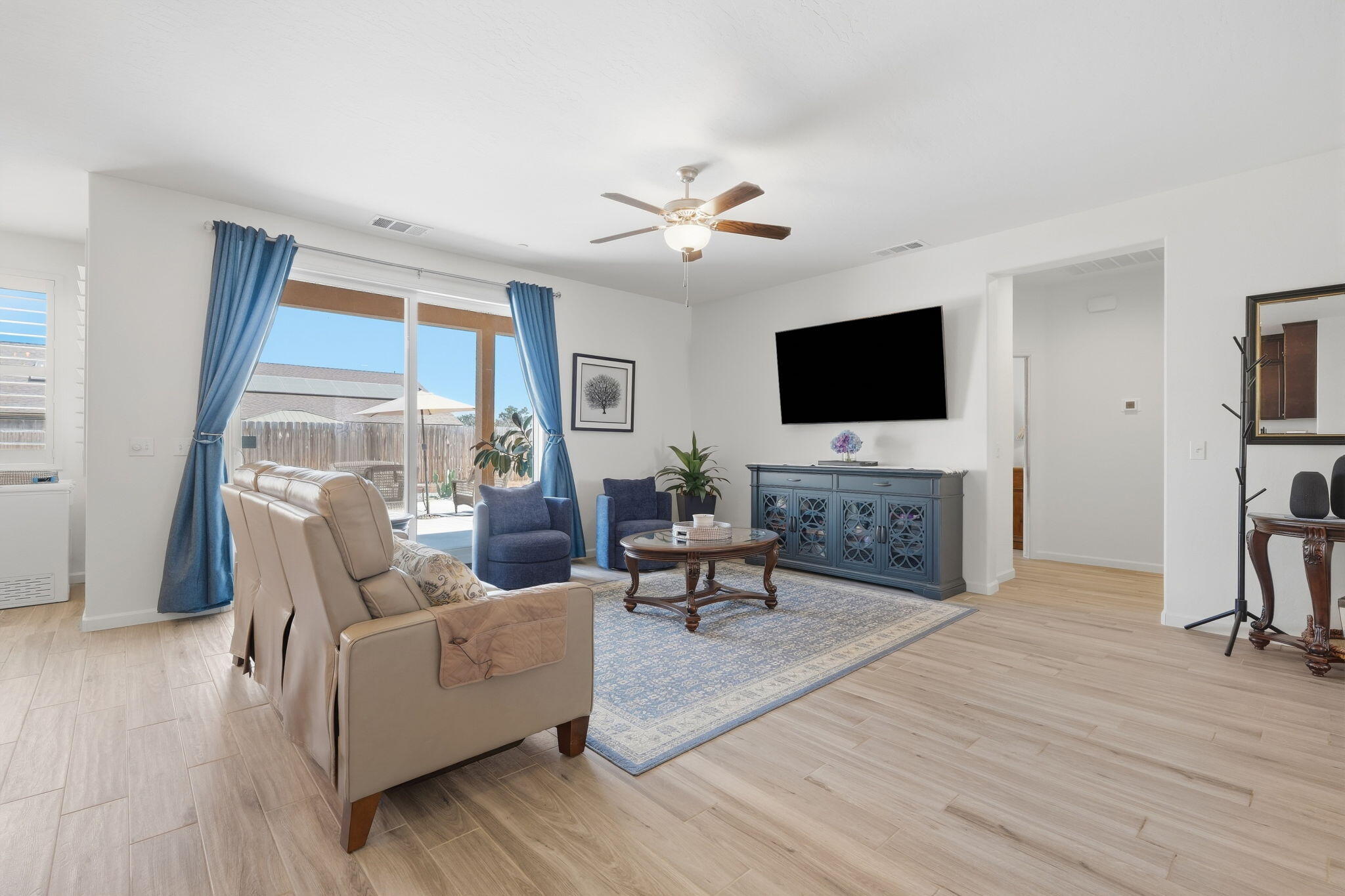 148 S Boise Ct, Visalia, CA 93291