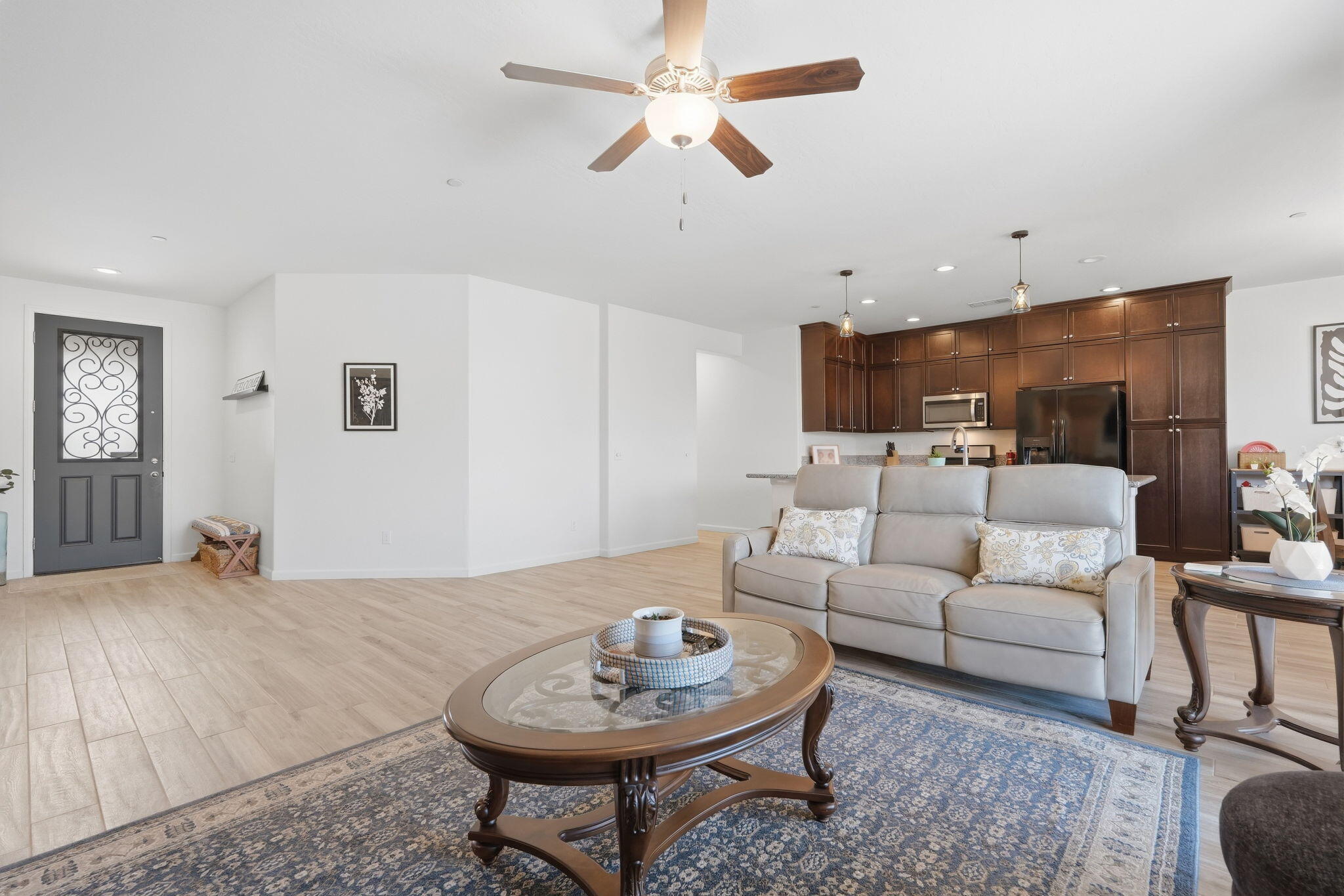 148 S Boise Ct, Visalia, CA 93291