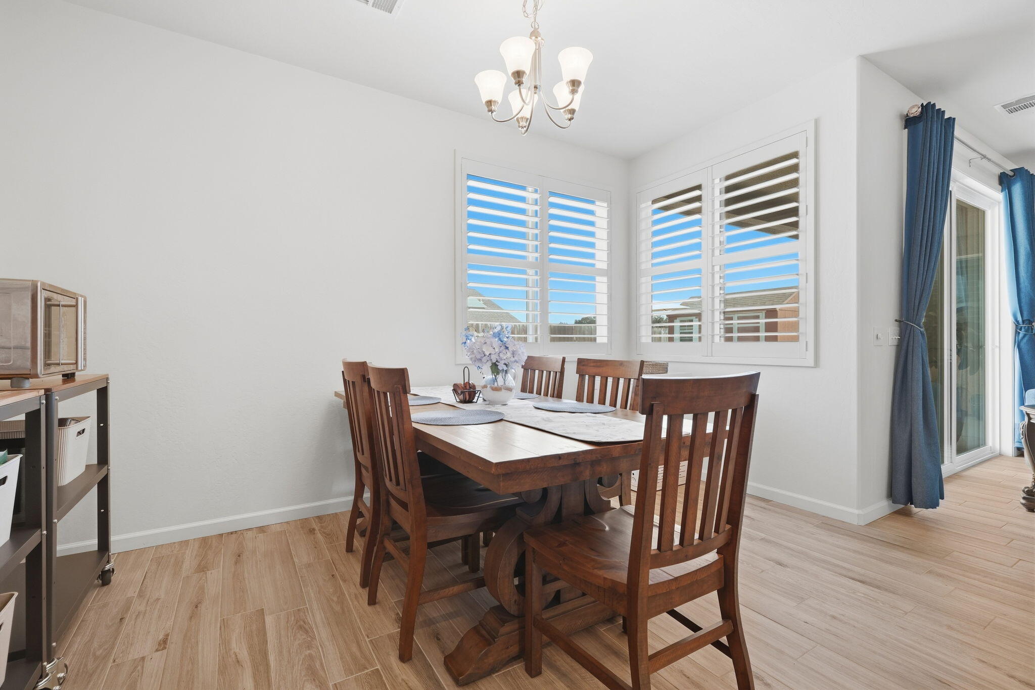 148 S Boise Ct, Visalia, CA 93291