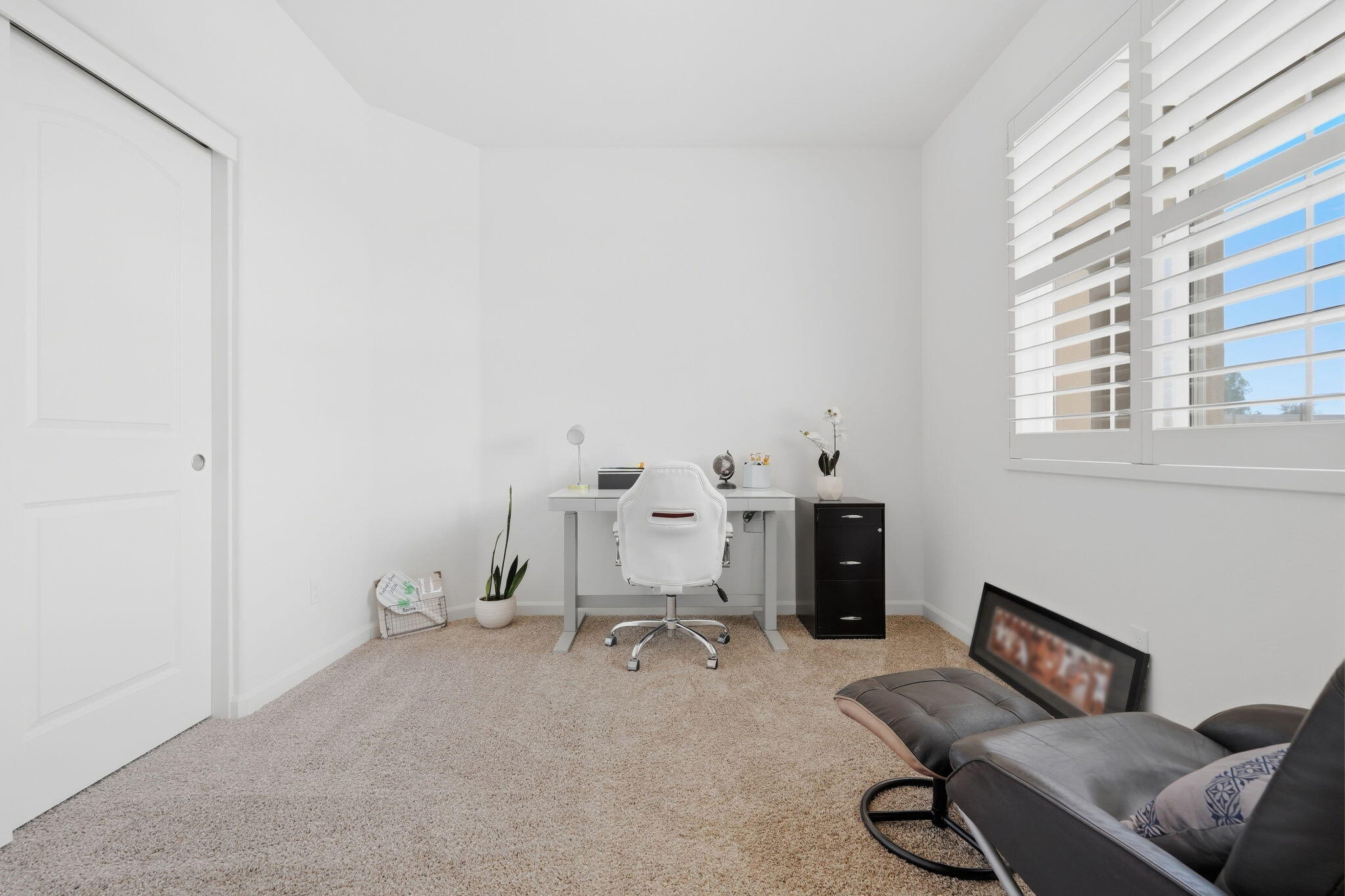 148 S Boise Ct, Visalia, CA 93291