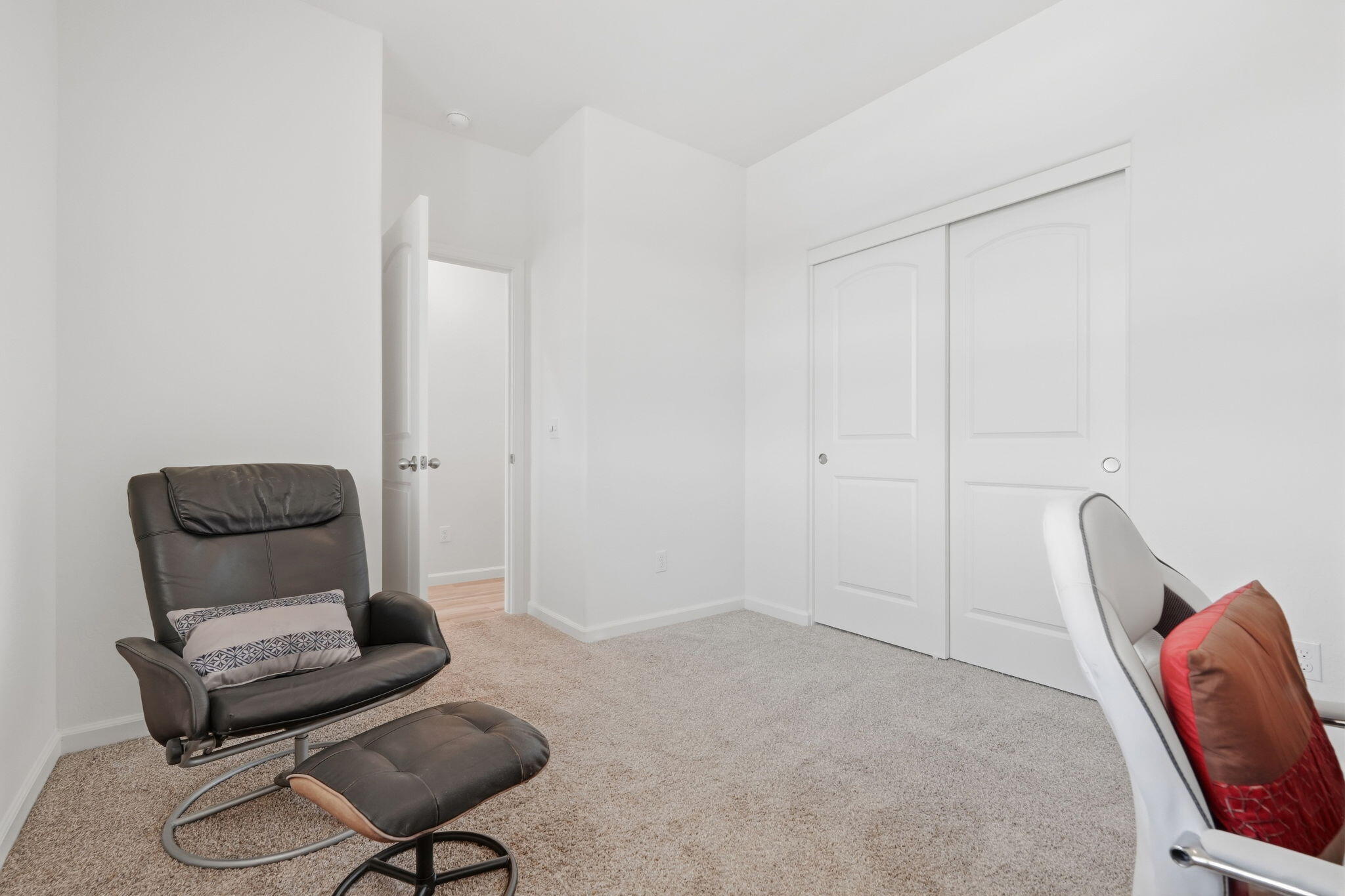 148 S Boise Ct, Visalia, CA 93291
