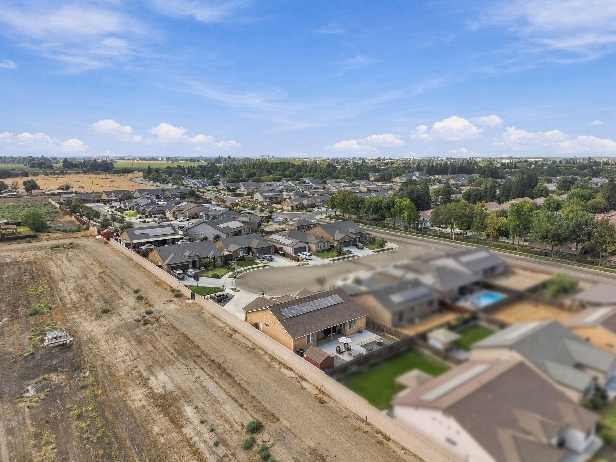 148 S Boise Ct, Visalia, CA 93291