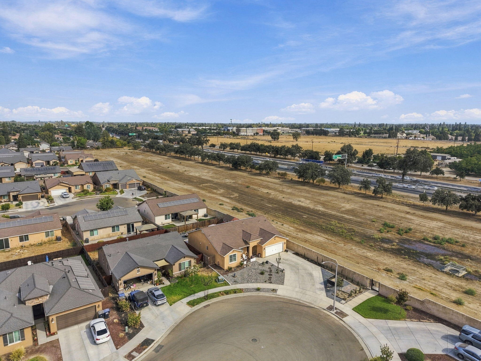 148 S Boise Ct, Visalia, CA 93291