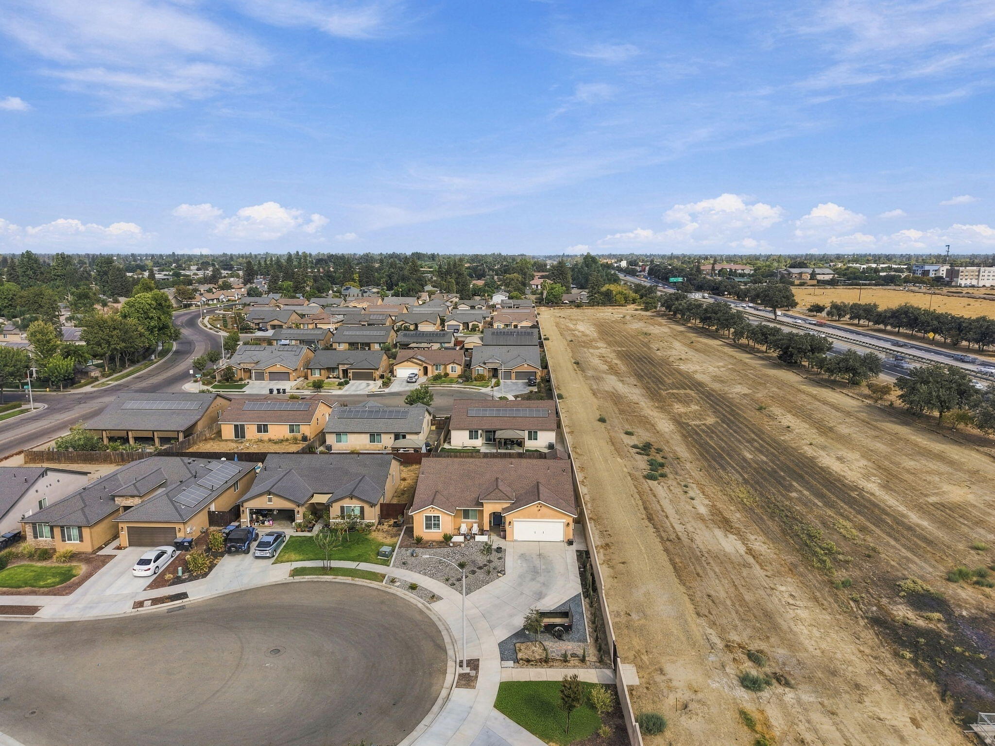 148 S Boise Ct, Visalia, CA 93291