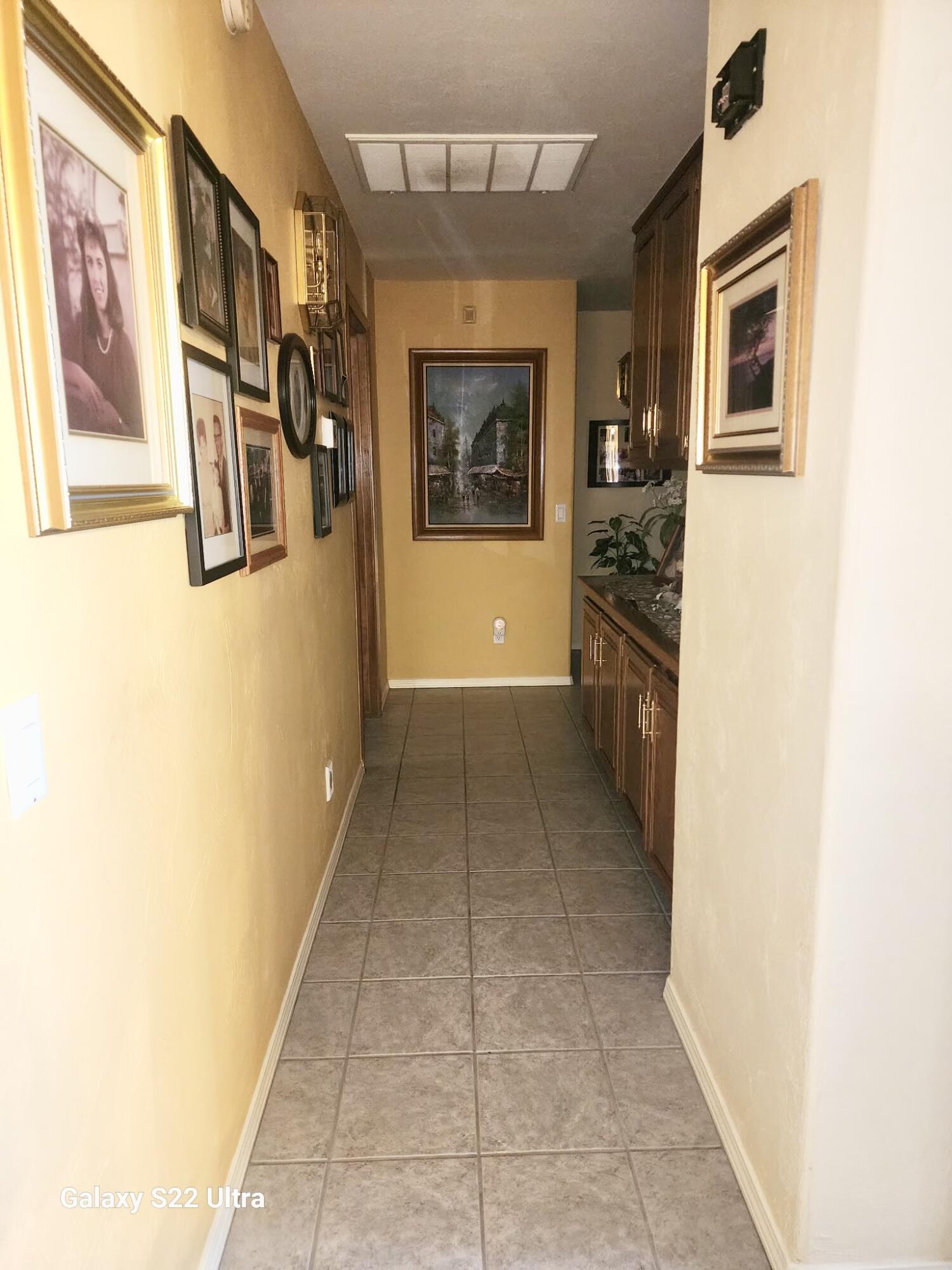2507 S Tracy St, Visalia, CA 93292