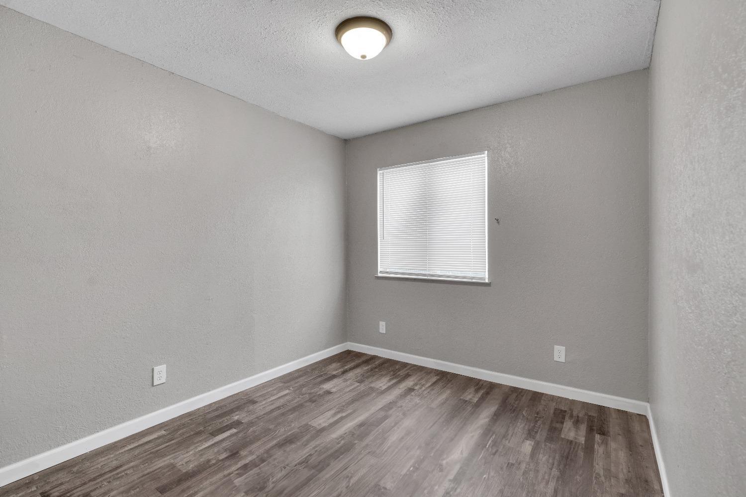 3137 E Townsend Ave #101-102, Fresno, CA 93702