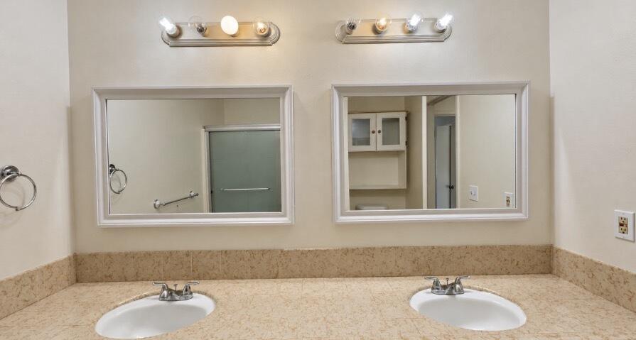 4619 W School Ave, Visalia, CA 93291