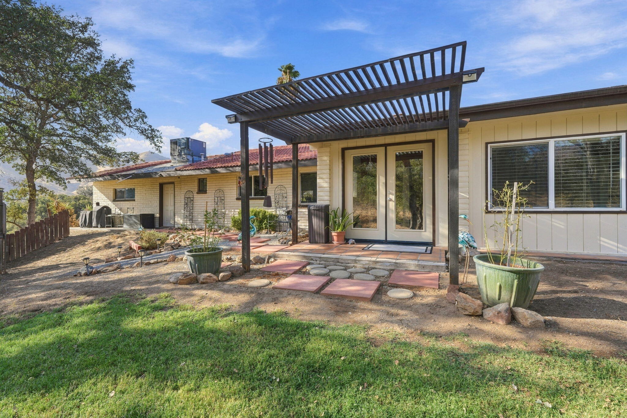 40718 Old Three Rivers Rd, Three Rivers, CA 93271