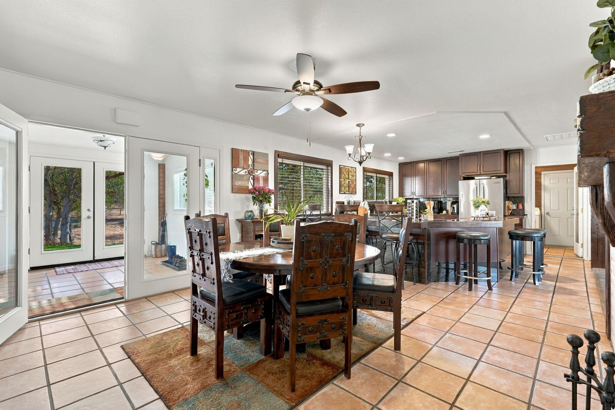 40718 Old Three Rivers Rd, Three Rivers, CA 93271