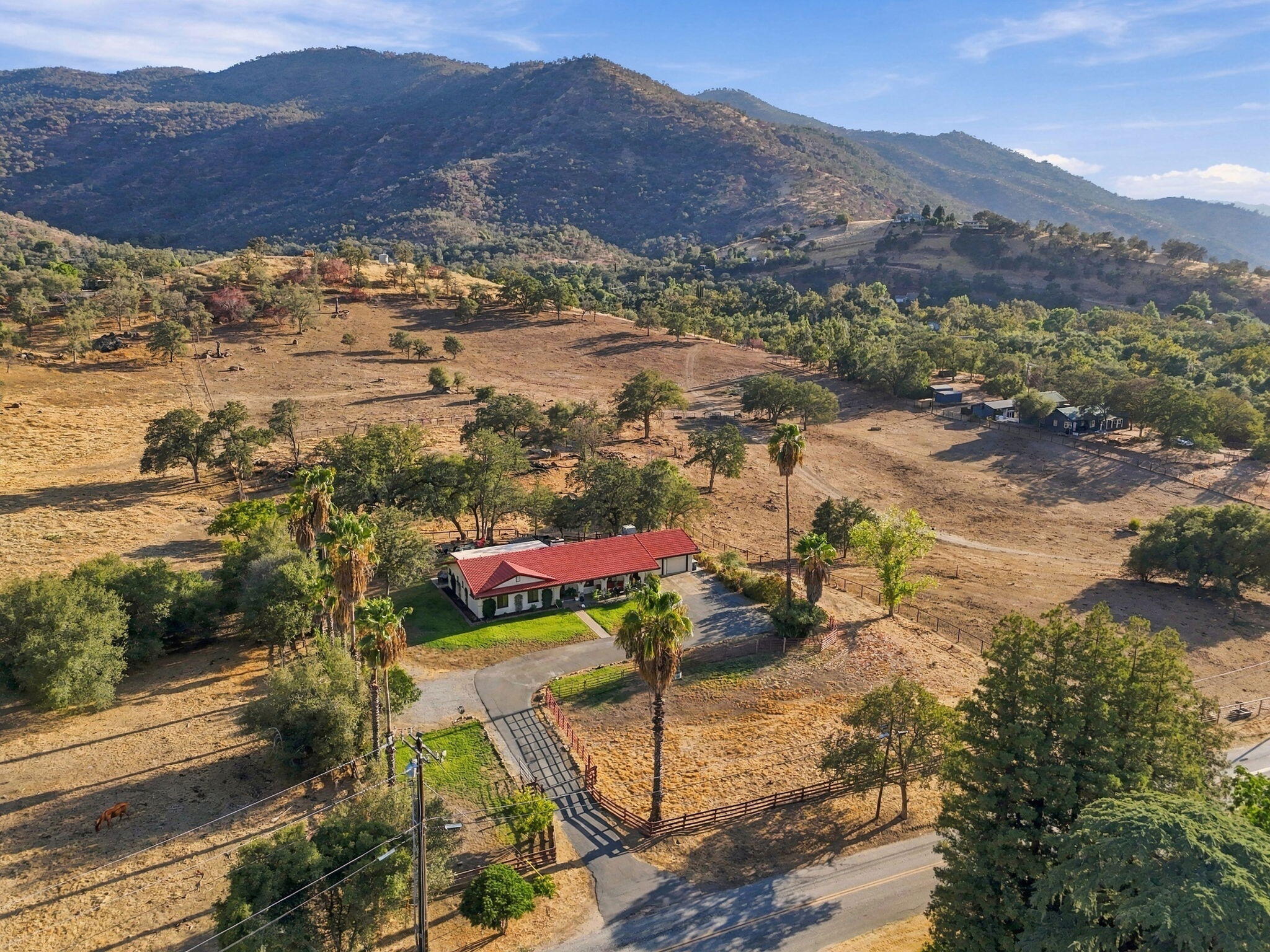 40718 Old Three Rivers Rd, Three Rivers, CA 93271