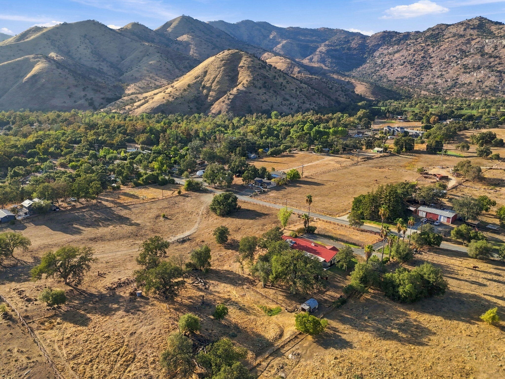 40718 Old Three Rivers Rd, Three Rivers, CA 93271