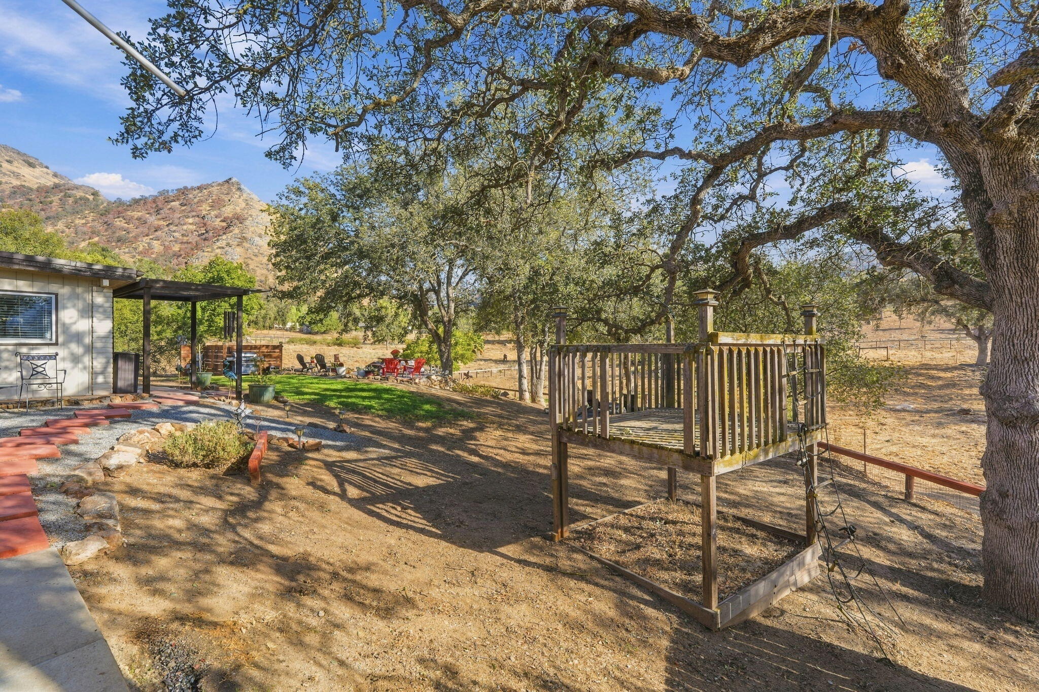 40718 Old Three Rivers Rd, Three Rivers, CA 93271