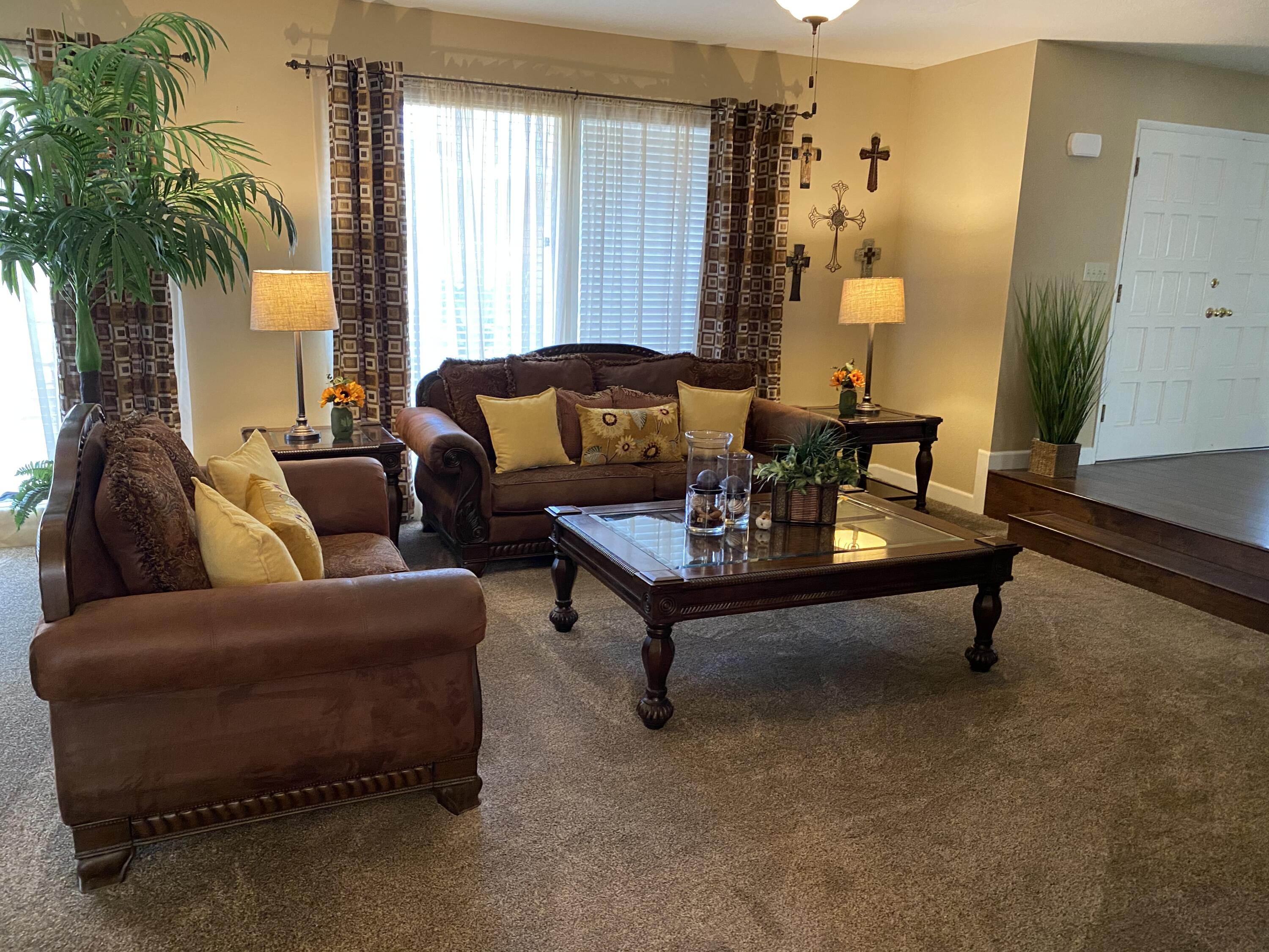10853 Porter Ave, Dinuba, CA 93618