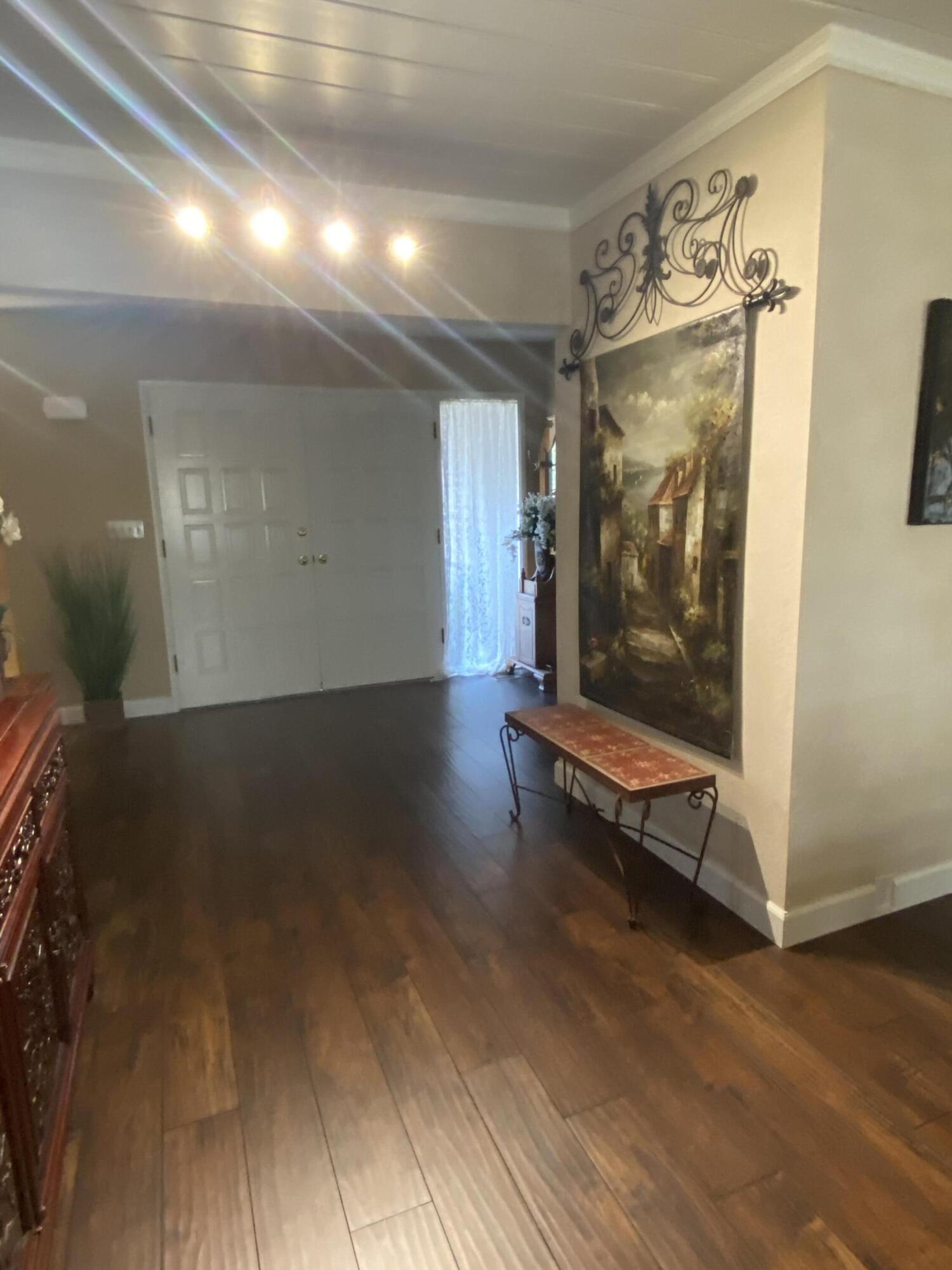 10853 Porter Ave, Dinuba, CA 93618