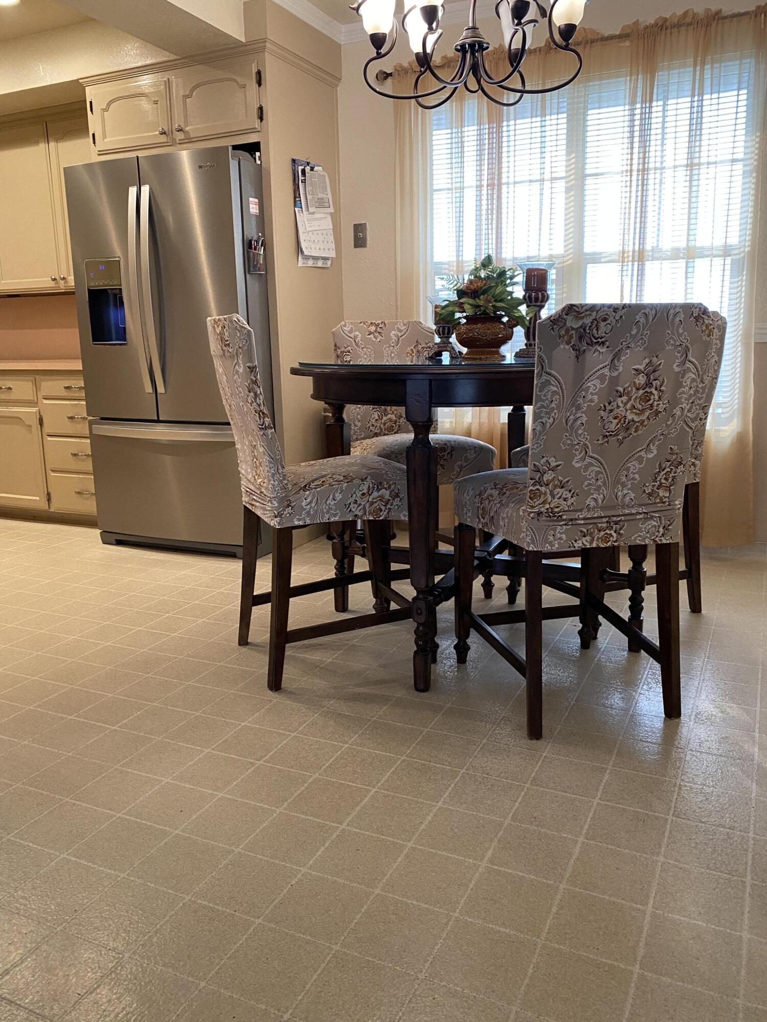 10853 Porter Ave, Dinuba, CA 93618