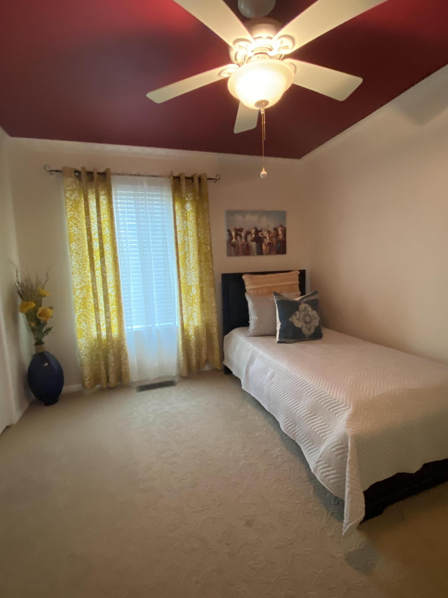 10853 Porter Ave, Dinuba, CA 93618