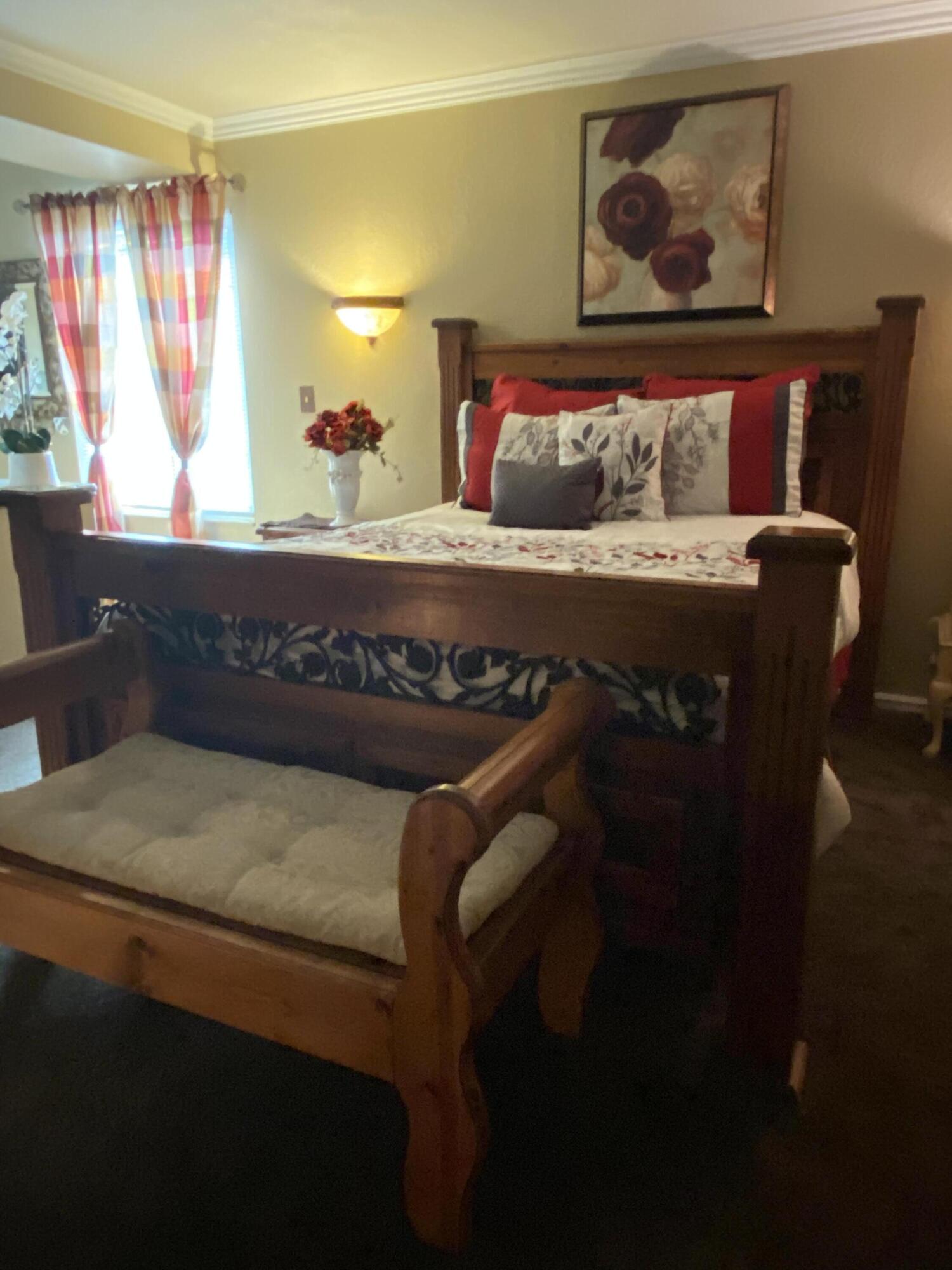 10853 Porter Ave, Dinuba, CA 93618