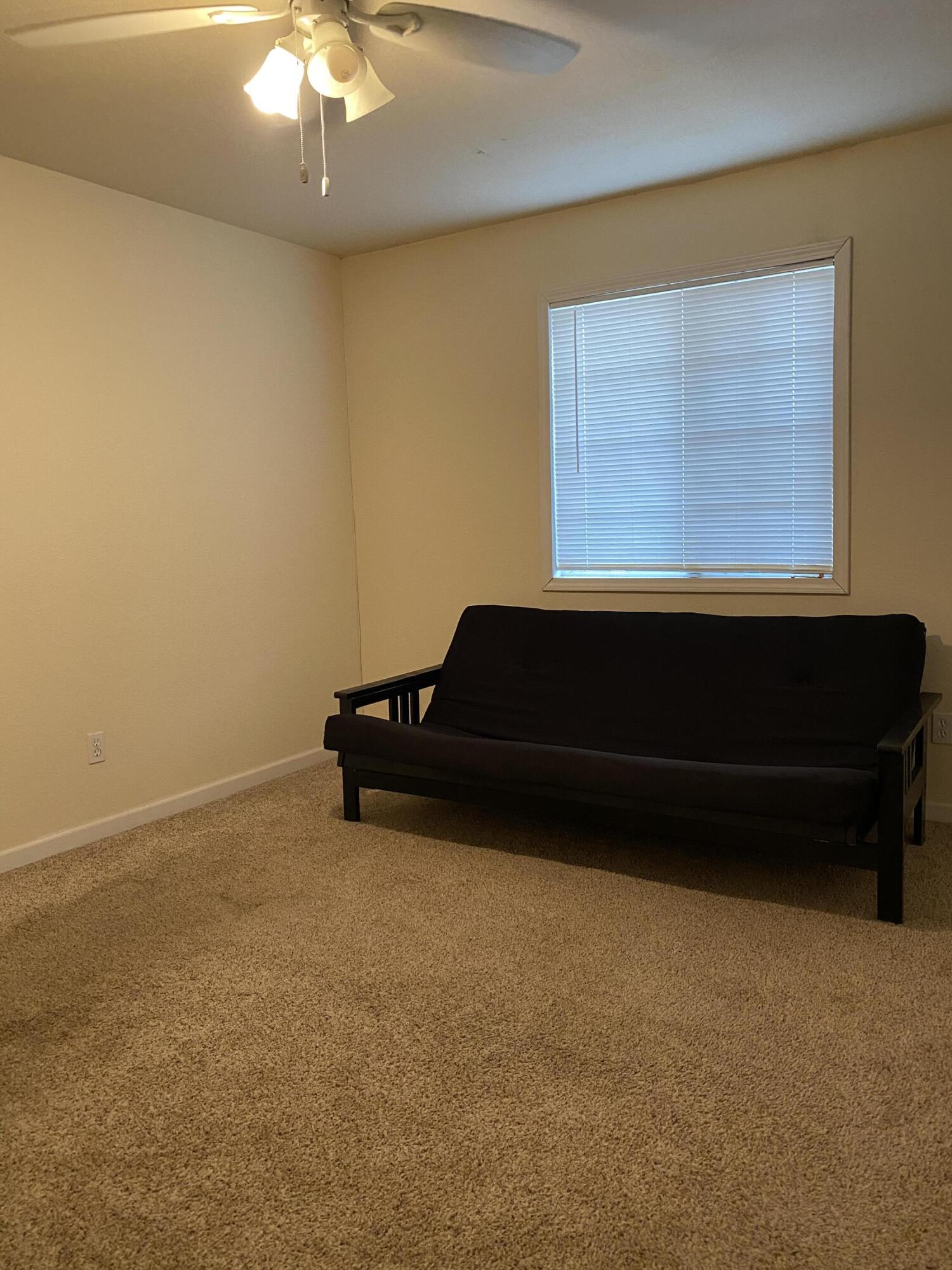10853 Porter Ave, Dinuba, CA 93618