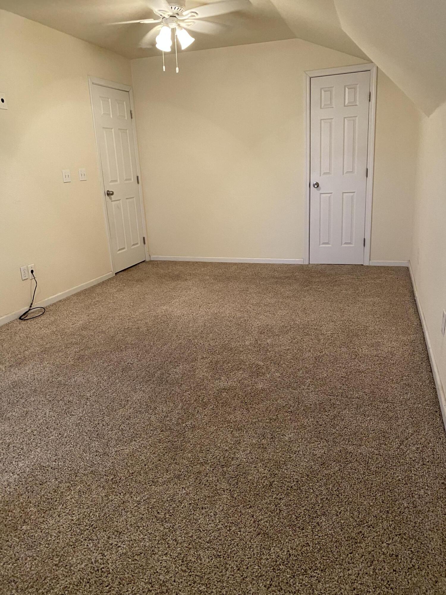 10853 Porter Ave, Dinuba, CA 93618