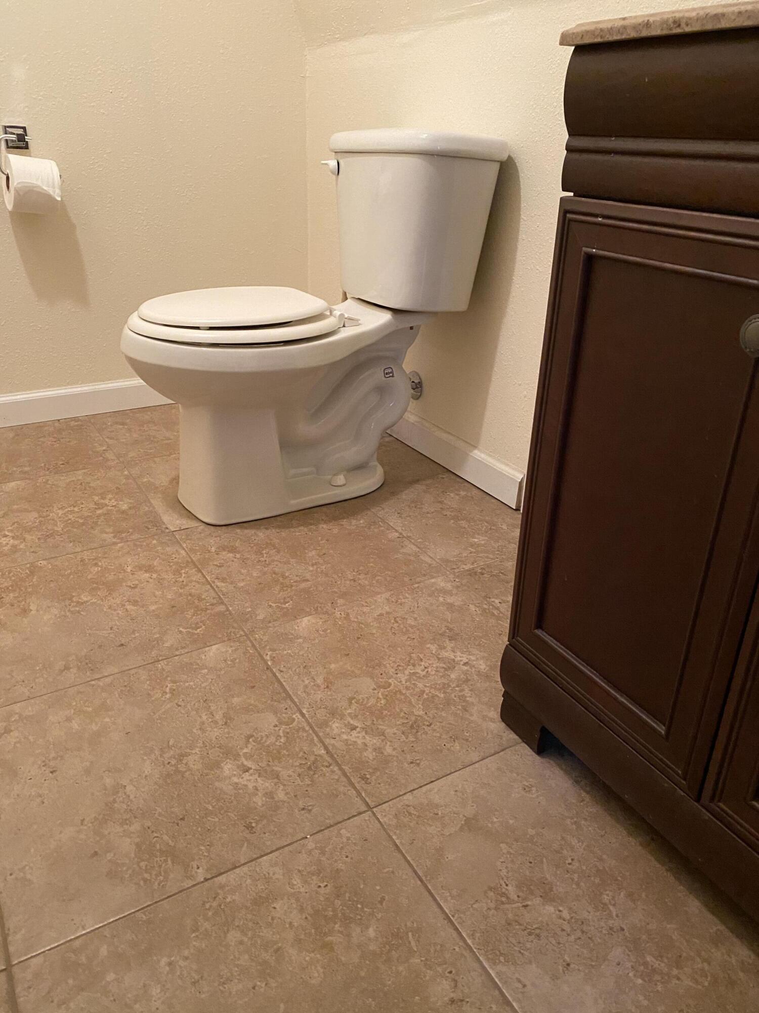 10853 Porter Ave, Dinuba, CA 93618