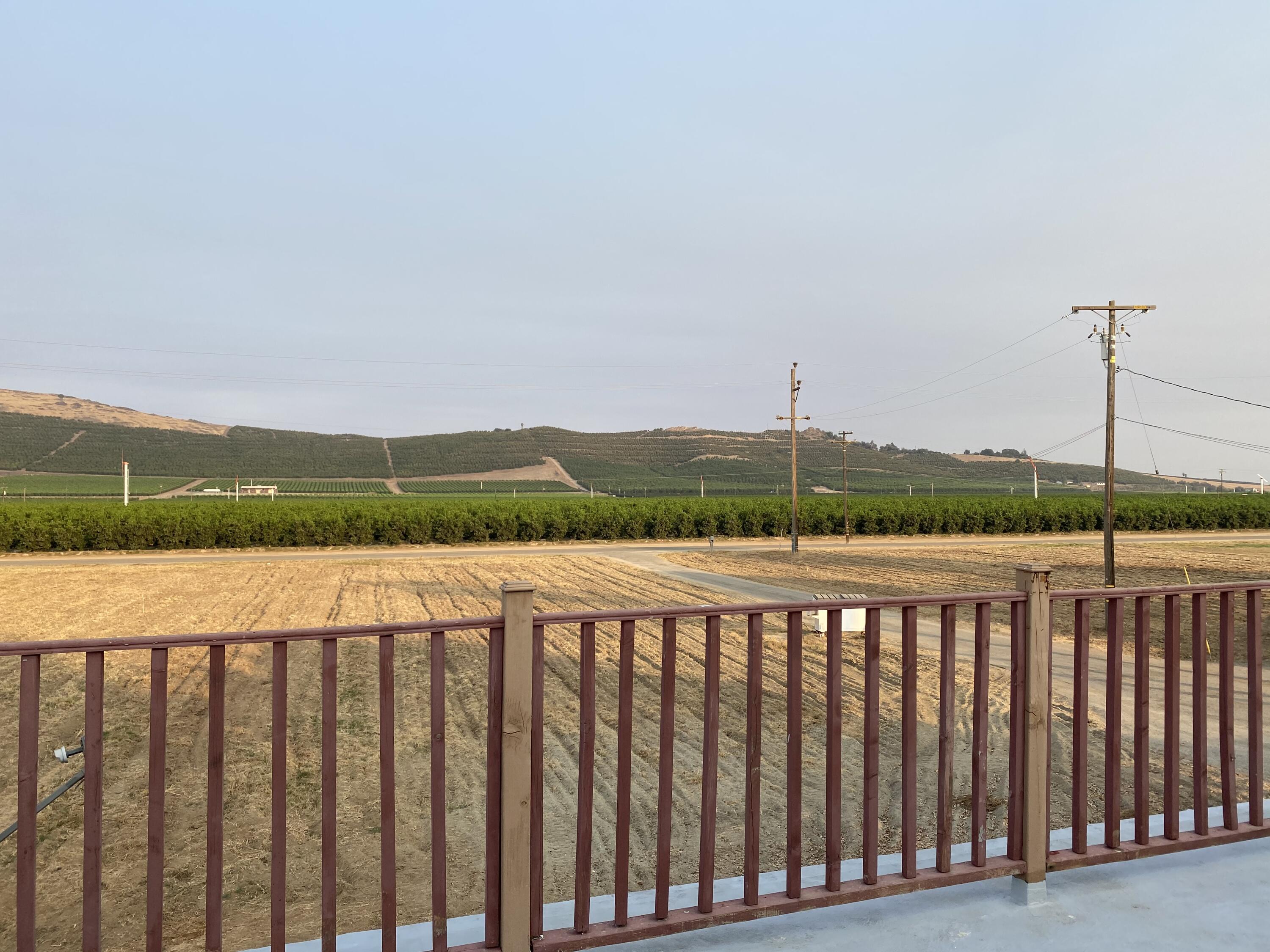 10853 Porter Ave, Dinuba, CA 93618