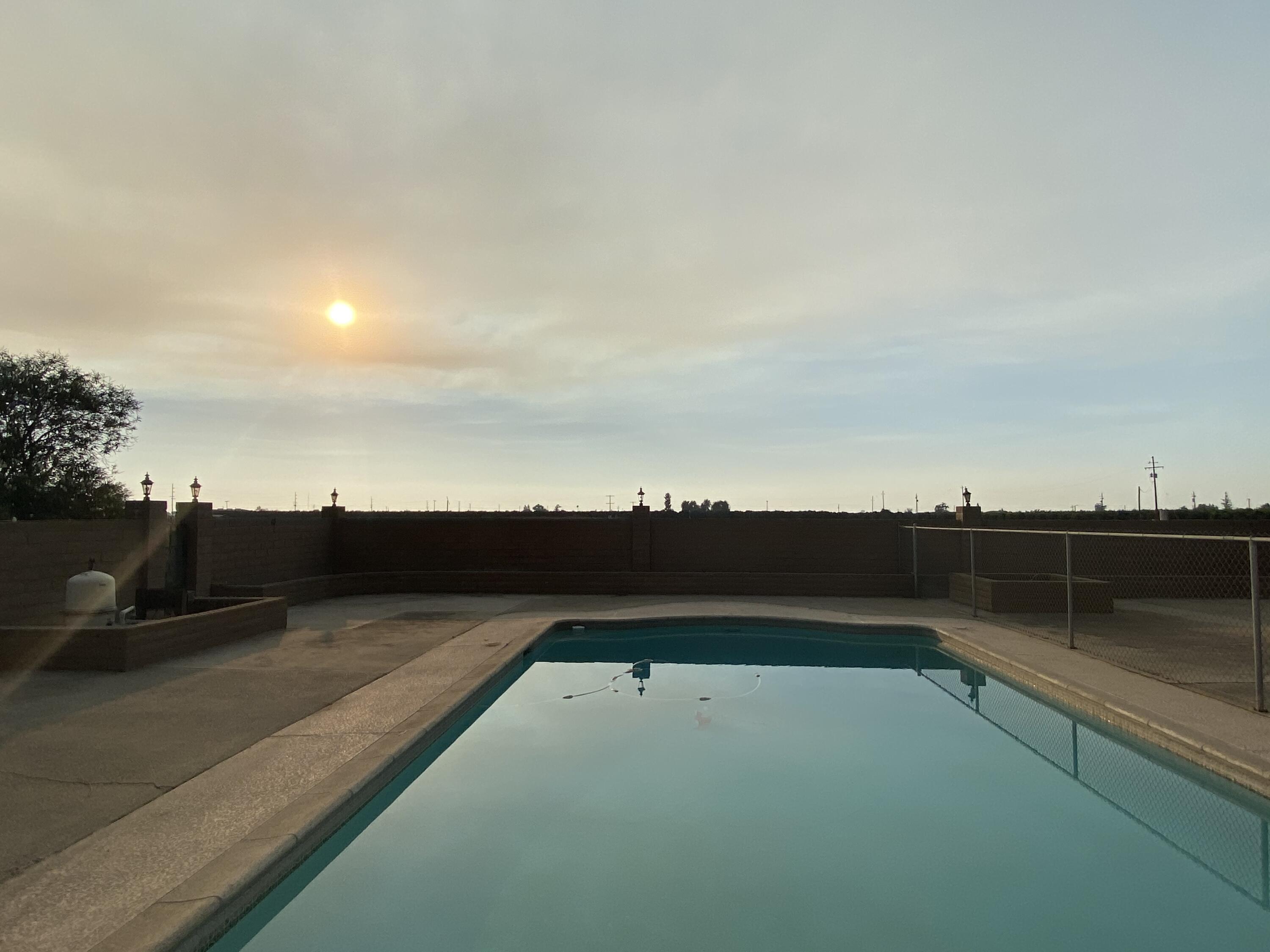 10853 Porter Ave, Dinuba, CA 93618