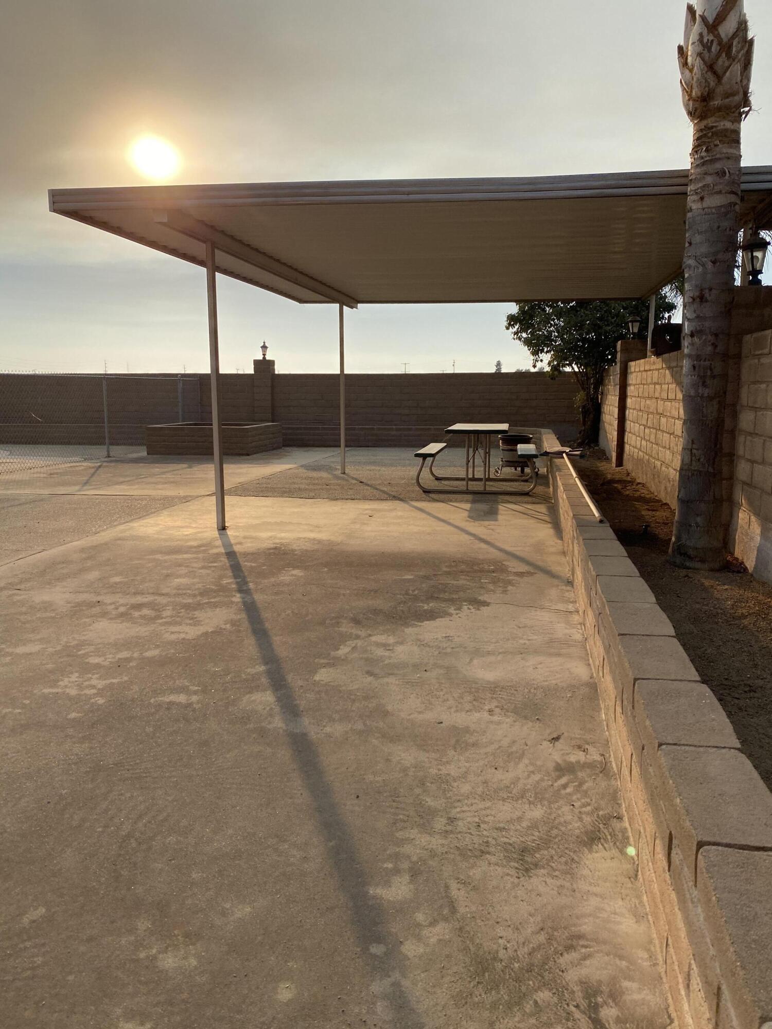 10853 Porter Ave, Dinuba, CA 93618