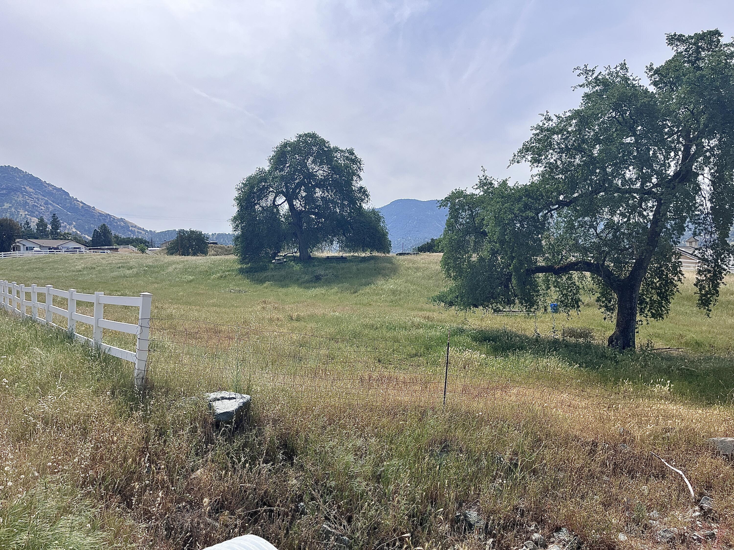 0 Lupine Dr, Sanger, CA 93657