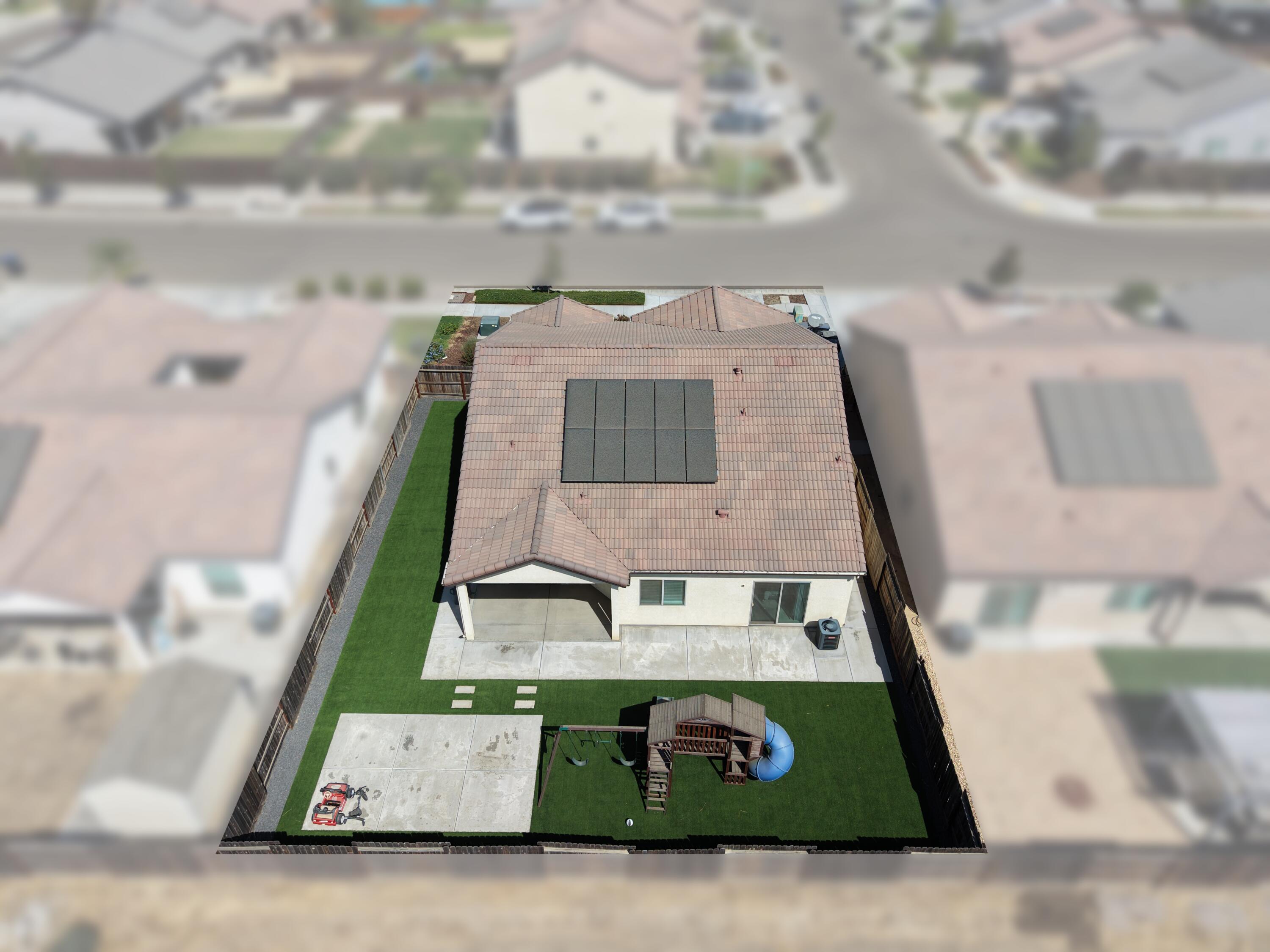1135 E Seeger Ave, Visalia, CA 93292